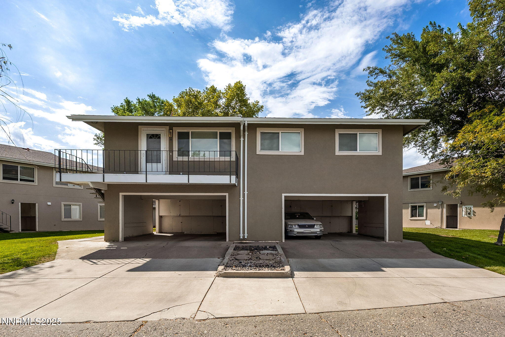 24-web-or-mls-5010 Tahiti Way-25