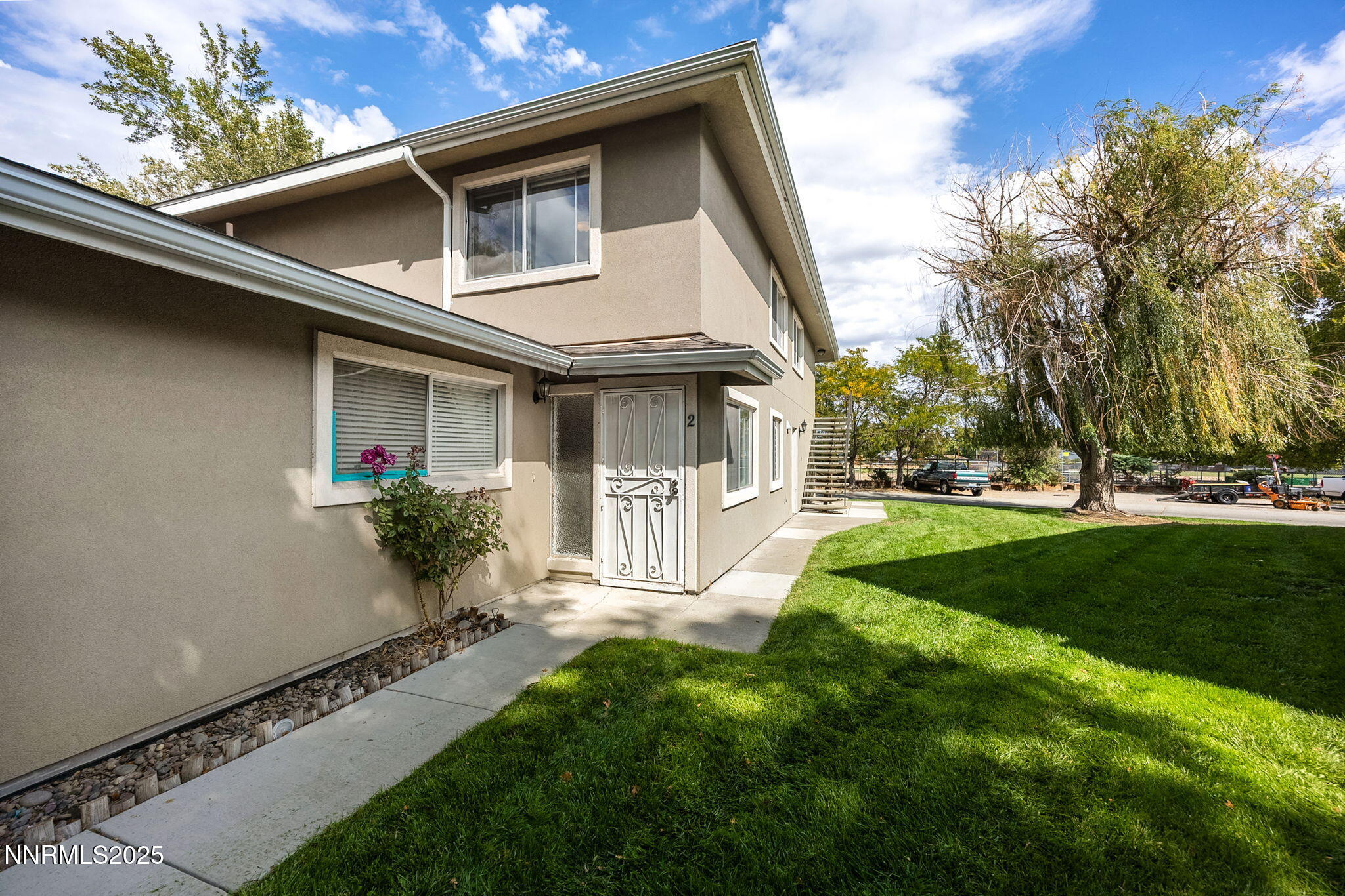 25-web-or-mls-5010 Tahiti Way-26