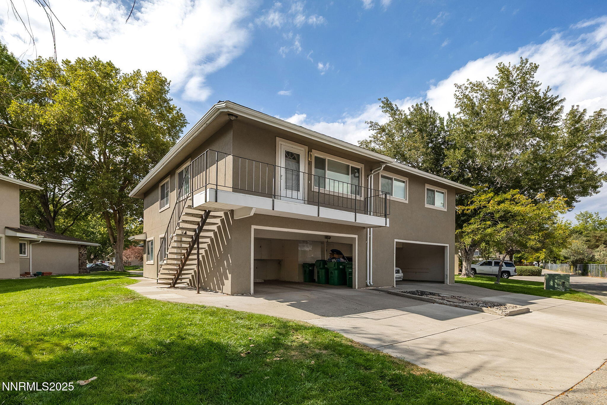 21-web-or-mls-5010 Tahiti Way-22