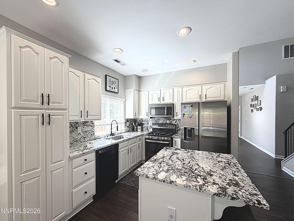 Photo of 1525 Istrice Road, Sparks, NV 89436 (MLS # 260005852)