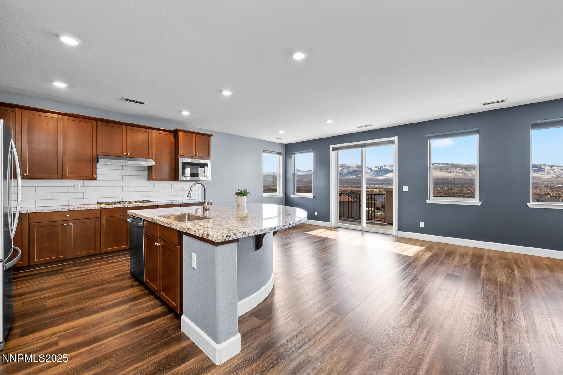 DSC02501-Edit-1800x200