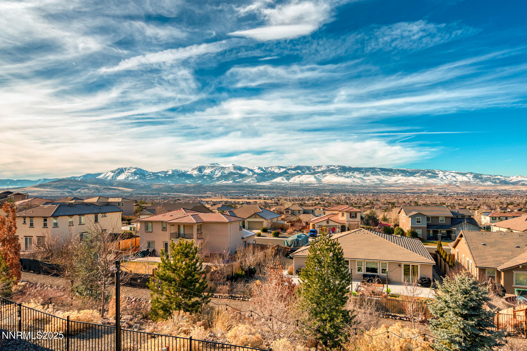 DSC02376-Edit-1800x200