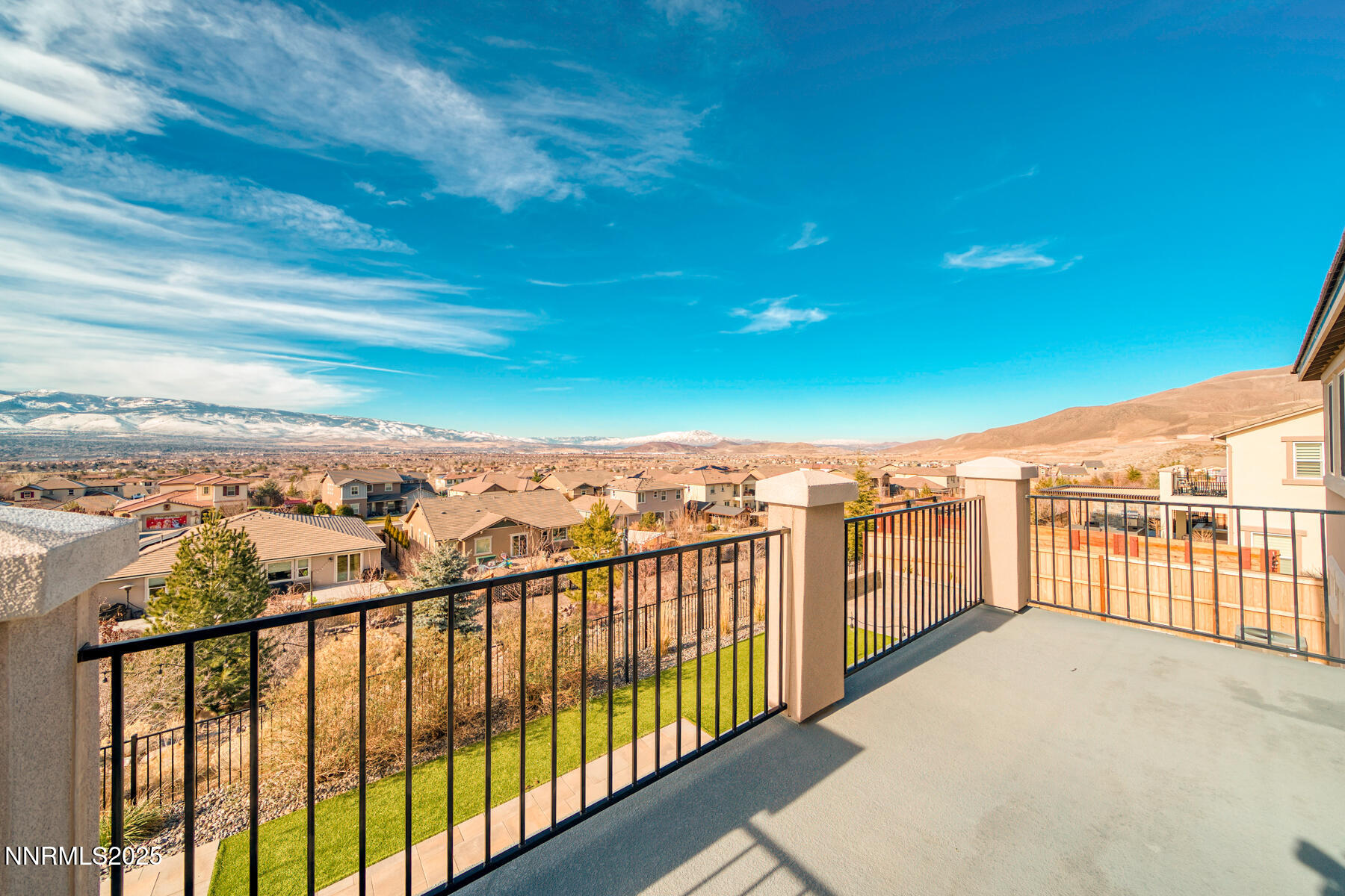 DSC02356-Edit-1800x200