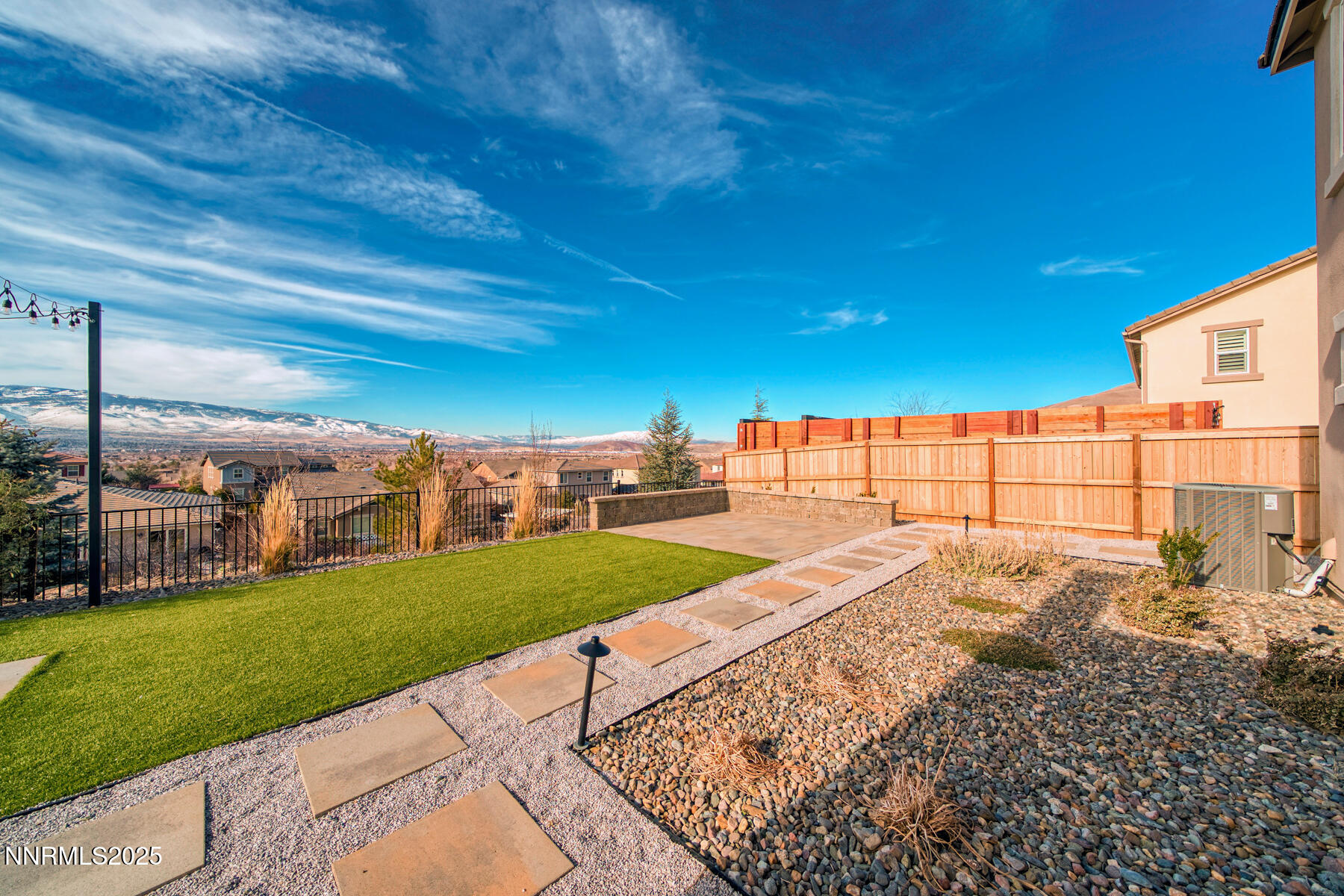 DSC02441-Edit-1800x200