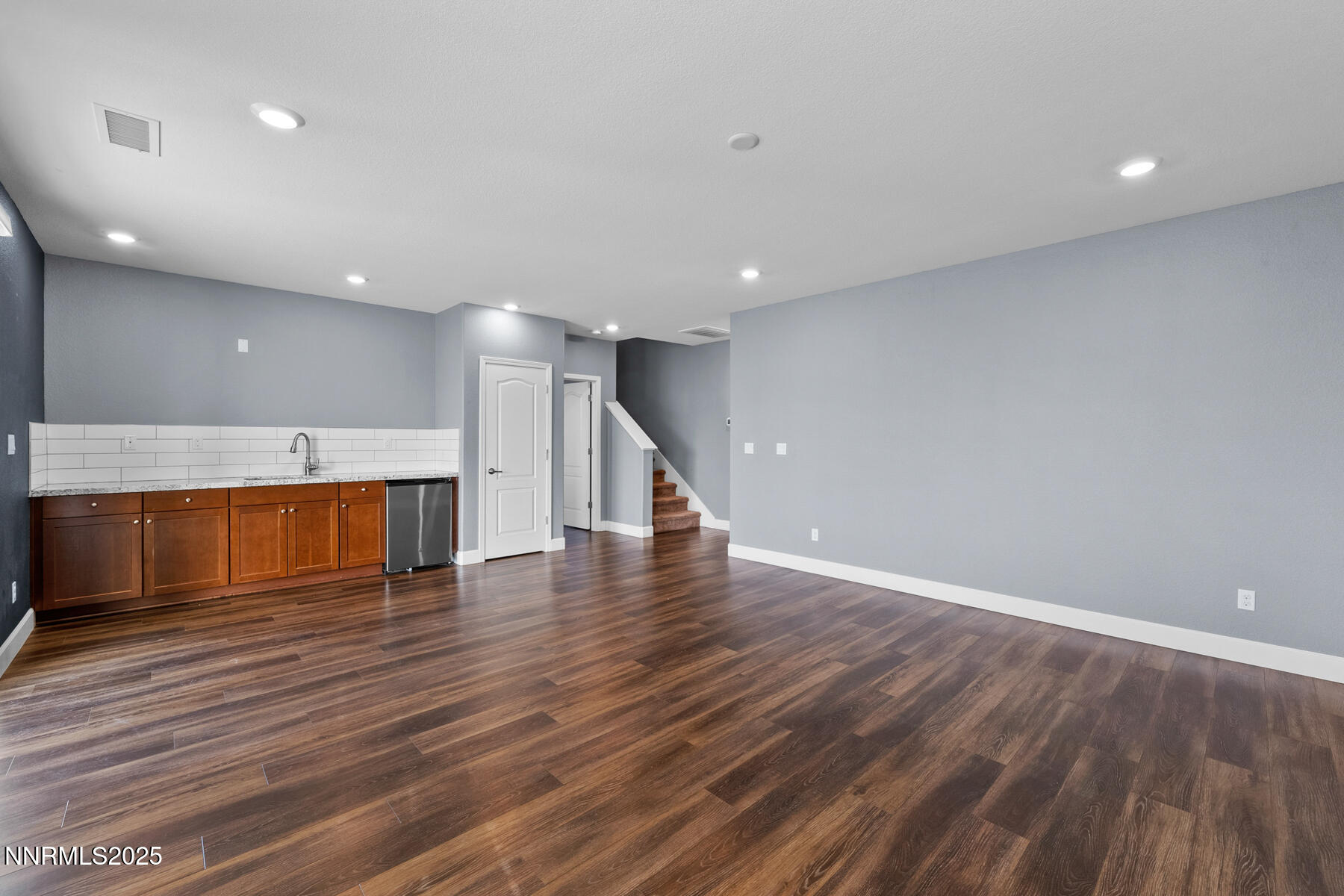 DSC02657-Edit-1800x200