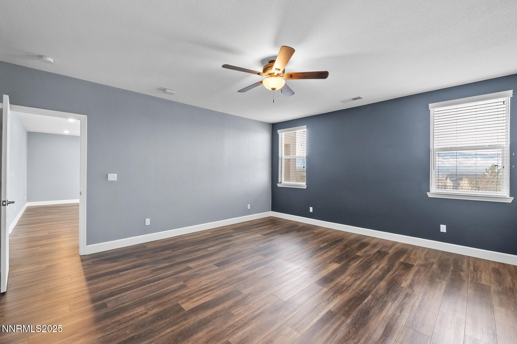 DSC02672-Edit-1800x200