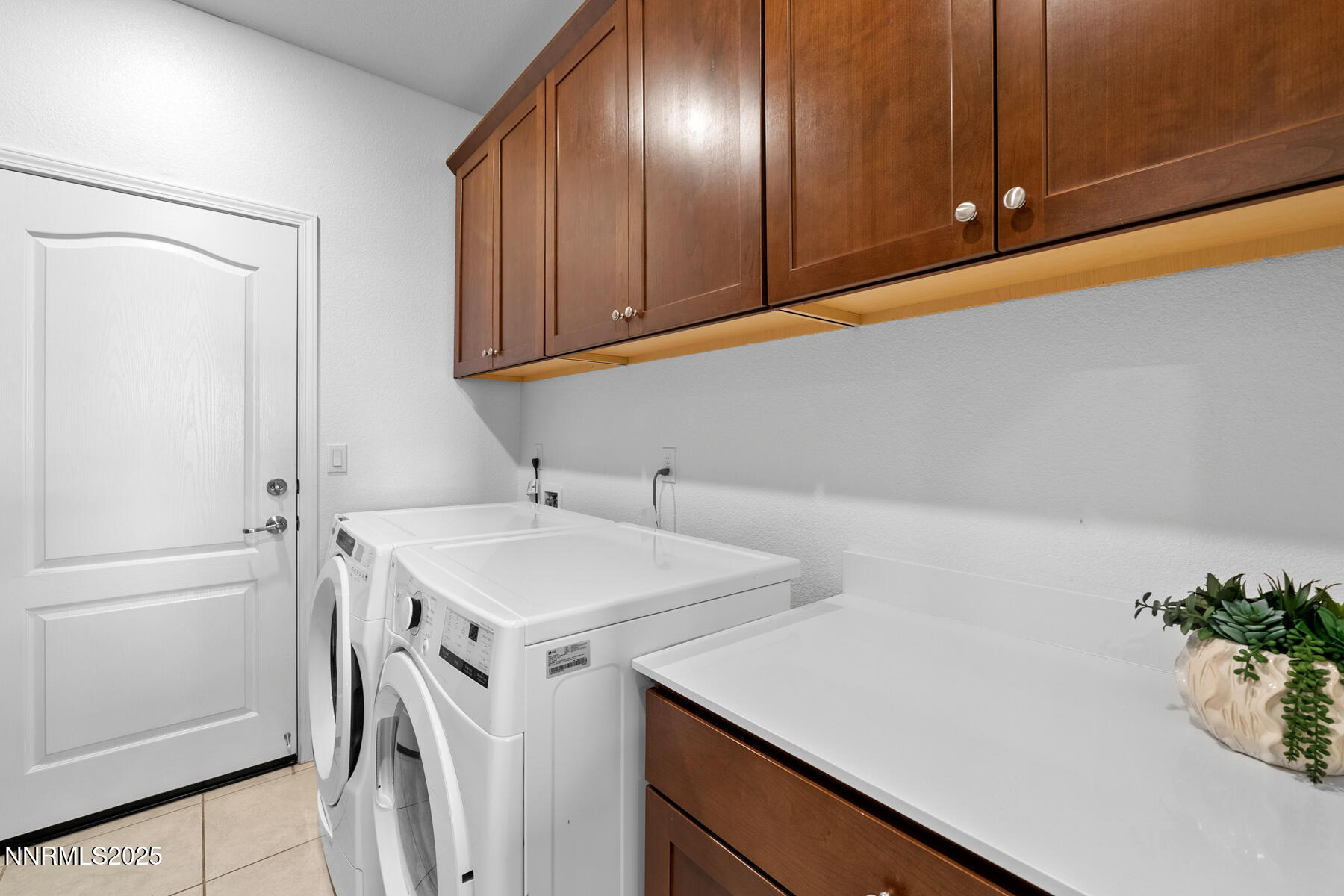 DSC02577-Edit-1800x200