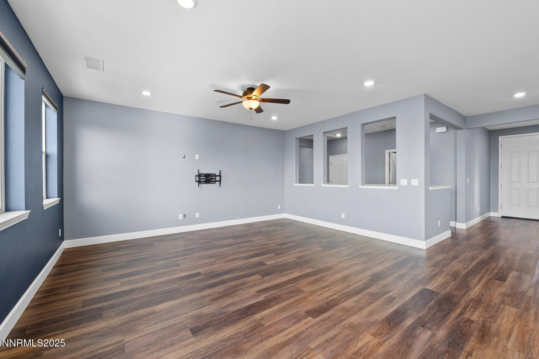 DSC02520-Edit-1800x200