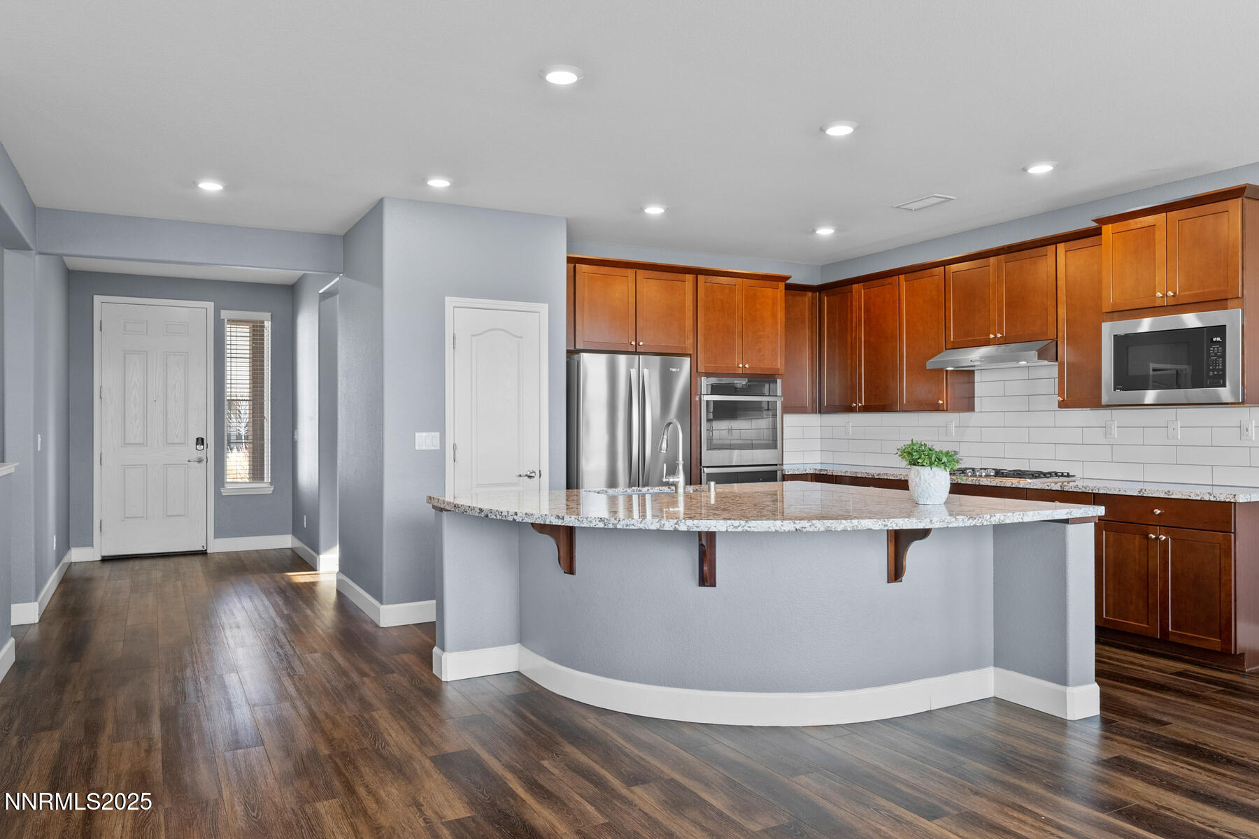 DSC02511-Edit-1800x200