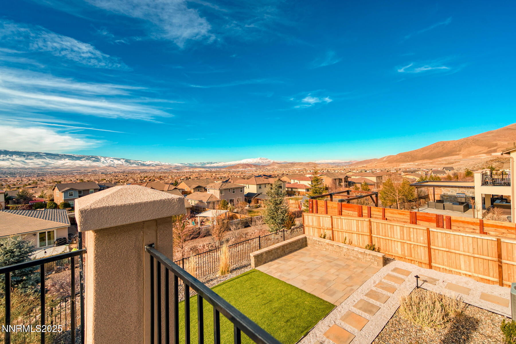 DSC02391-Edit-1800x200