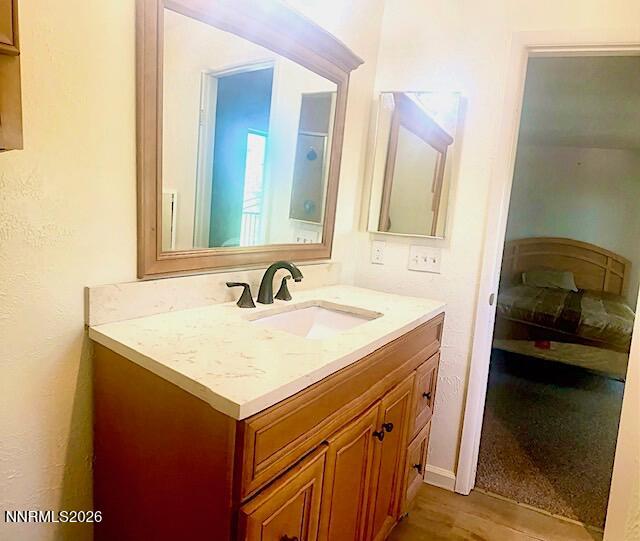 754 Boulder 2 Mast Vanity