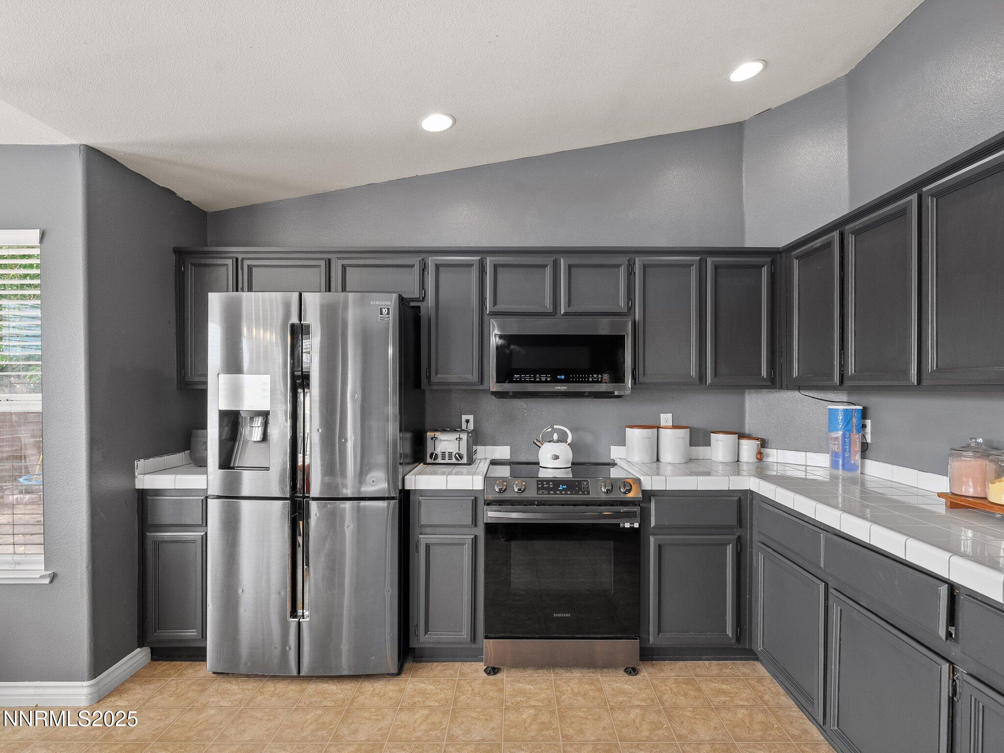 2187 Snow Drift Rd-121