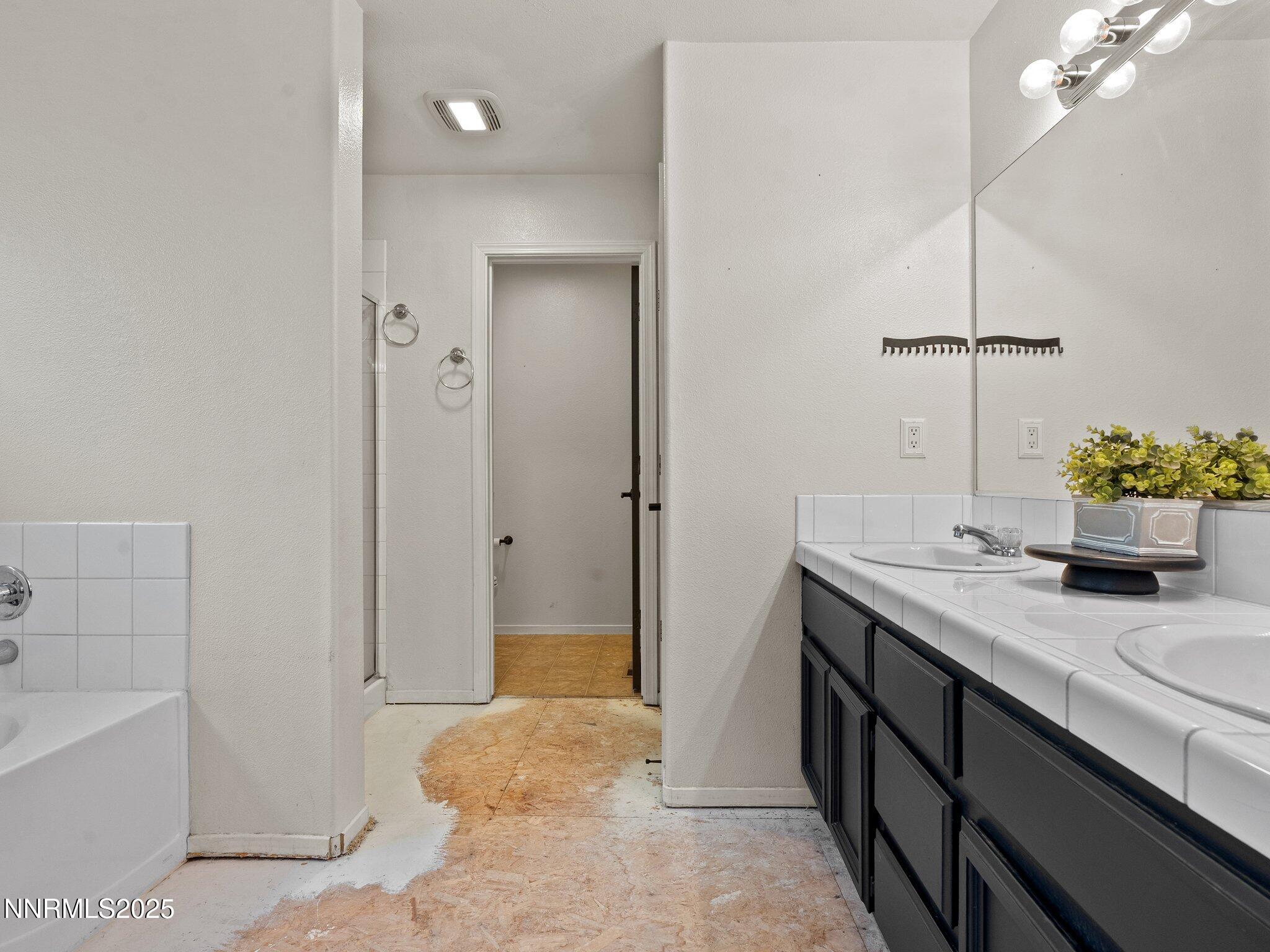 2187 Snow Drift Rd-130