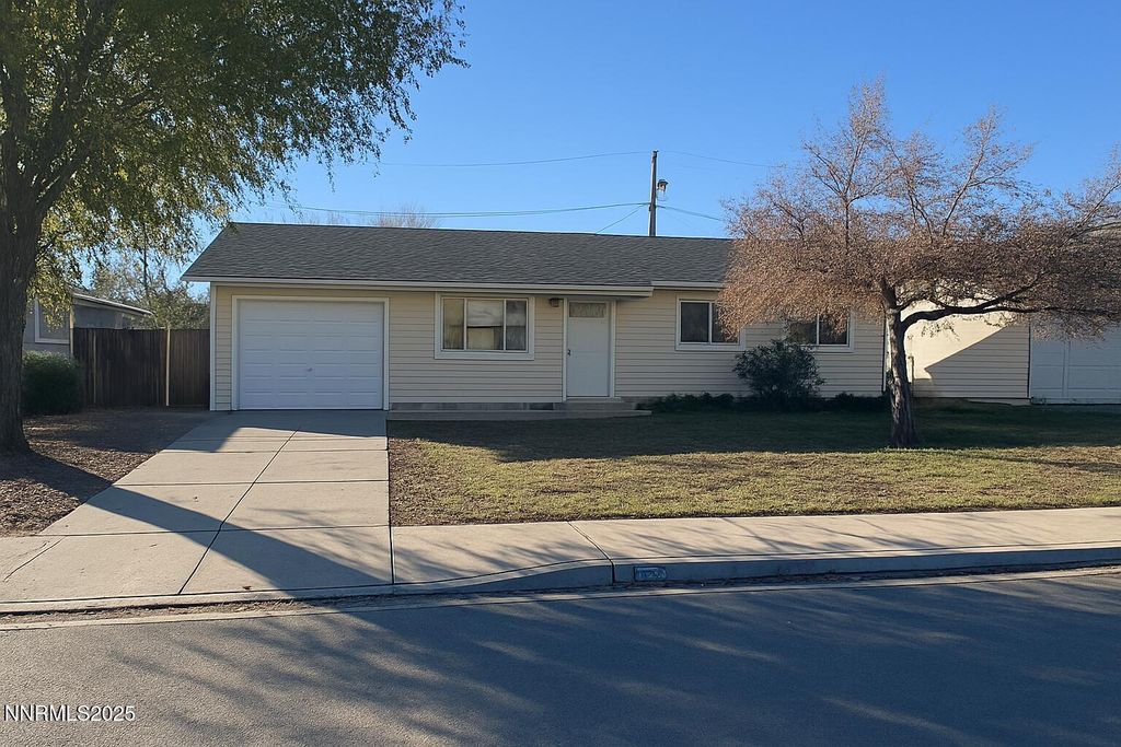 Photo of 1125 Dodson Way, Sparks, NV 89431 (MLS # 260002437)