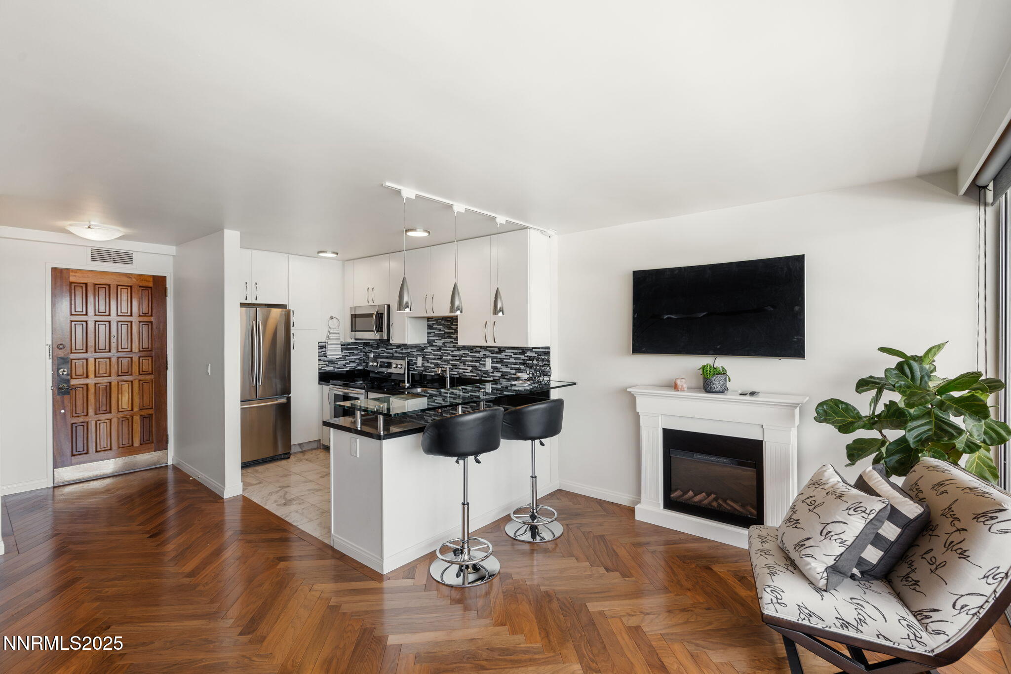 13-web-or-mls-DSC01026