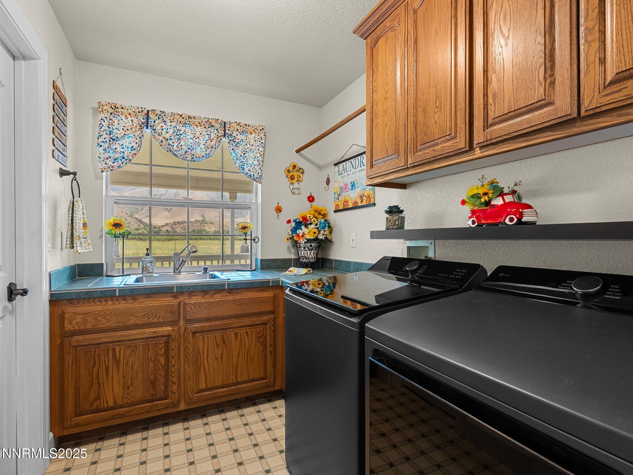 Coleville, California 96107, United States, 4 Bedrooms Bedrooms, ,3 BathroomsBathrooms,Residential,Active,180783