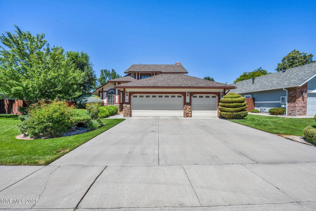 Photo of 1701 Lantana Drive, Minden, NV 89423 (MLS # 250054242)