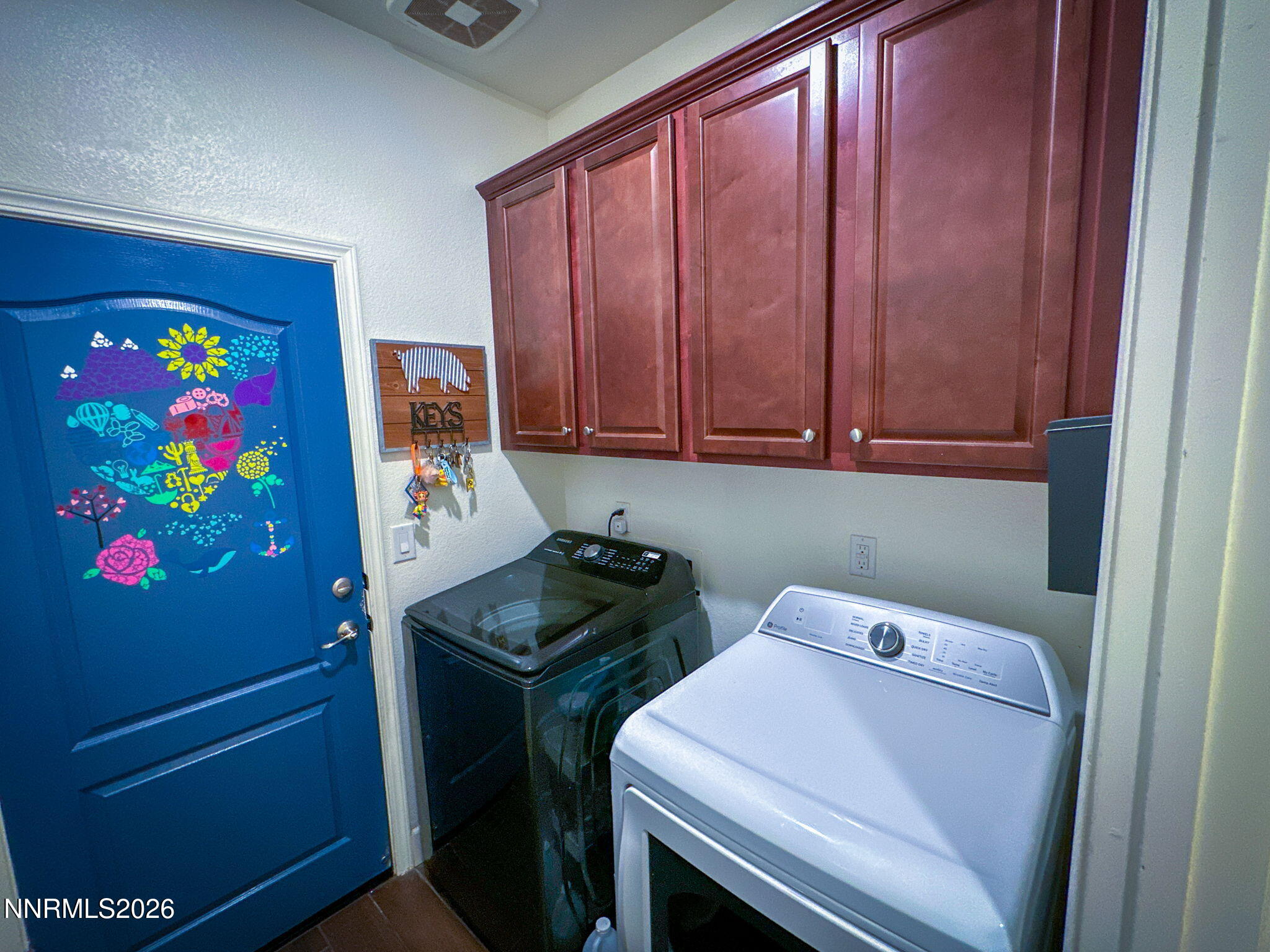 17-web-or-mls-Laundry