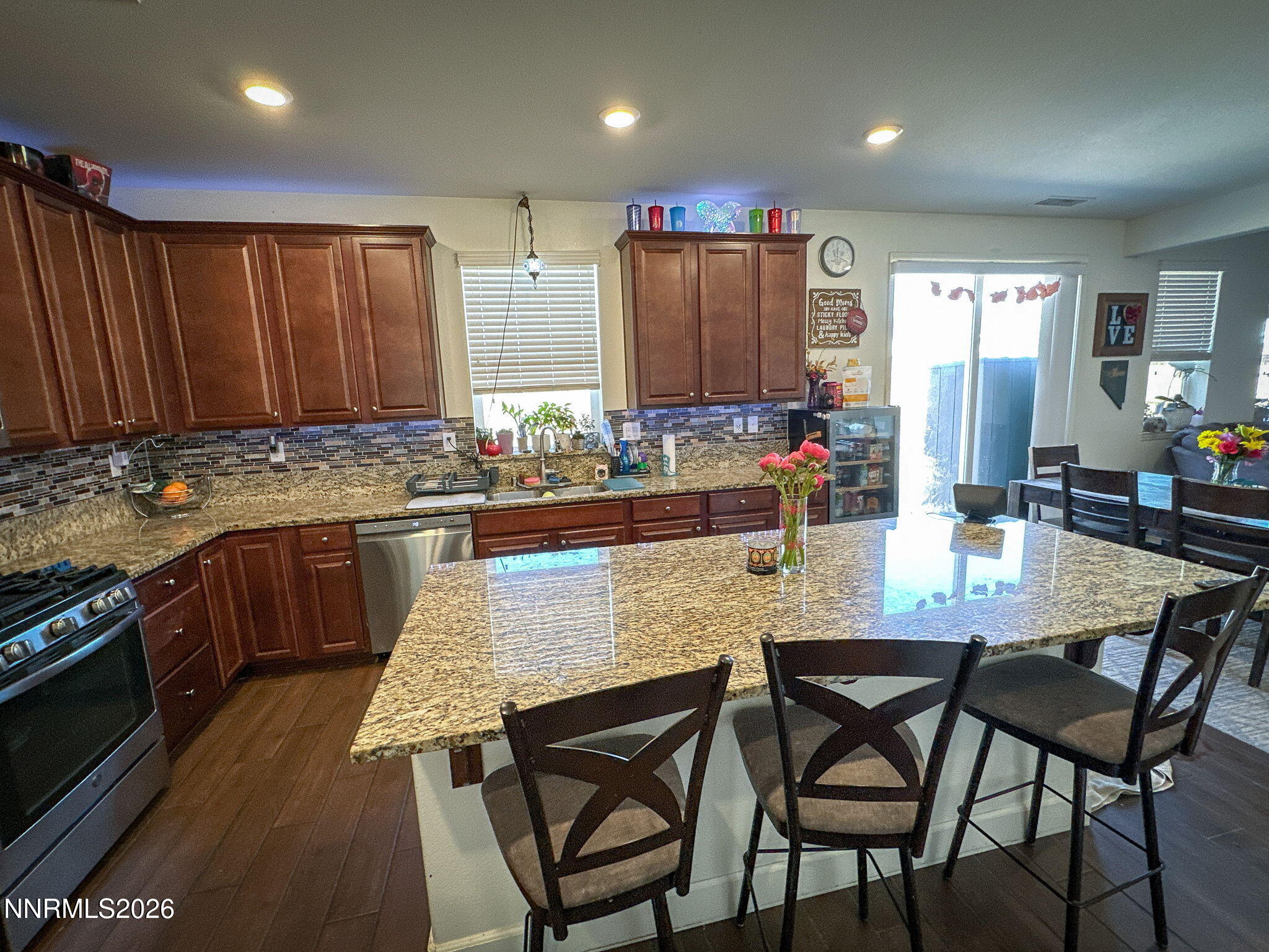 13-web-or-mls-Kitchen 2