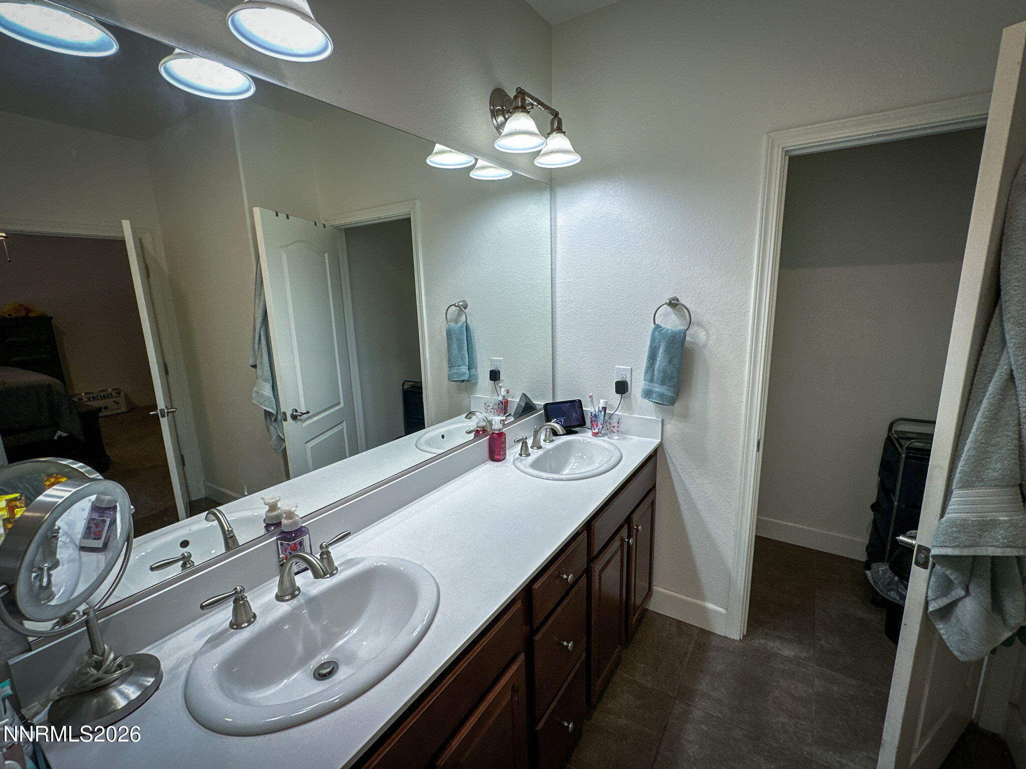 10-web-or-mls-Primary Bath 2