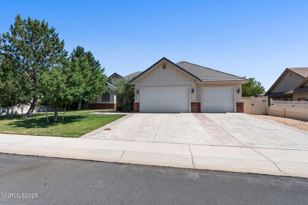 Photo of 308 San Roma Drive, Dayton, NV 89403 (MLS # 260003173)