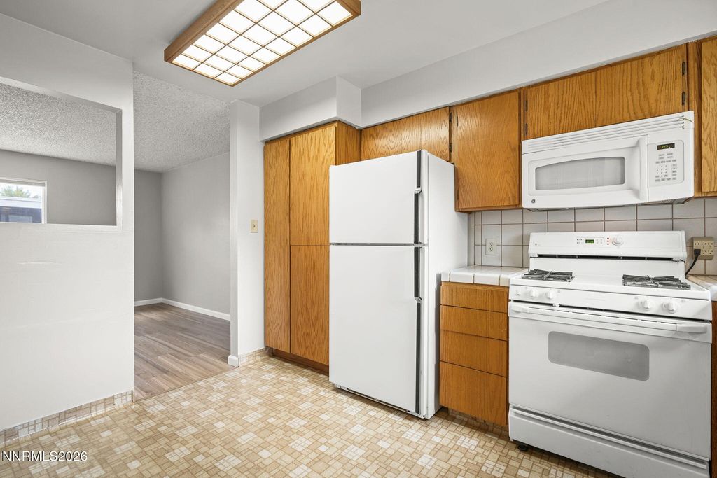 Photo of 28 Smithridge Park, Reno, NV 89502 (MLS # 260001194)