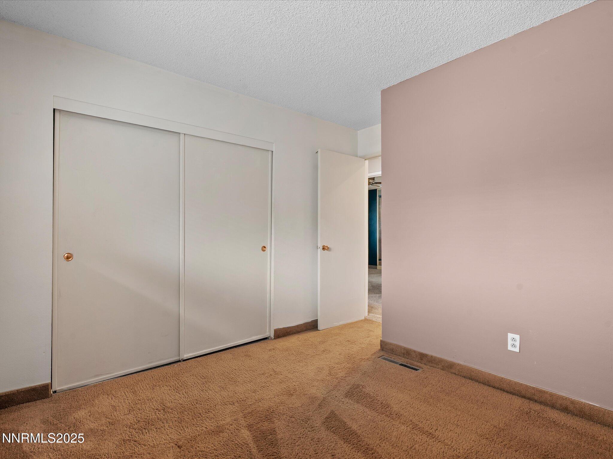 15-7580 Yorkshire Dr-114