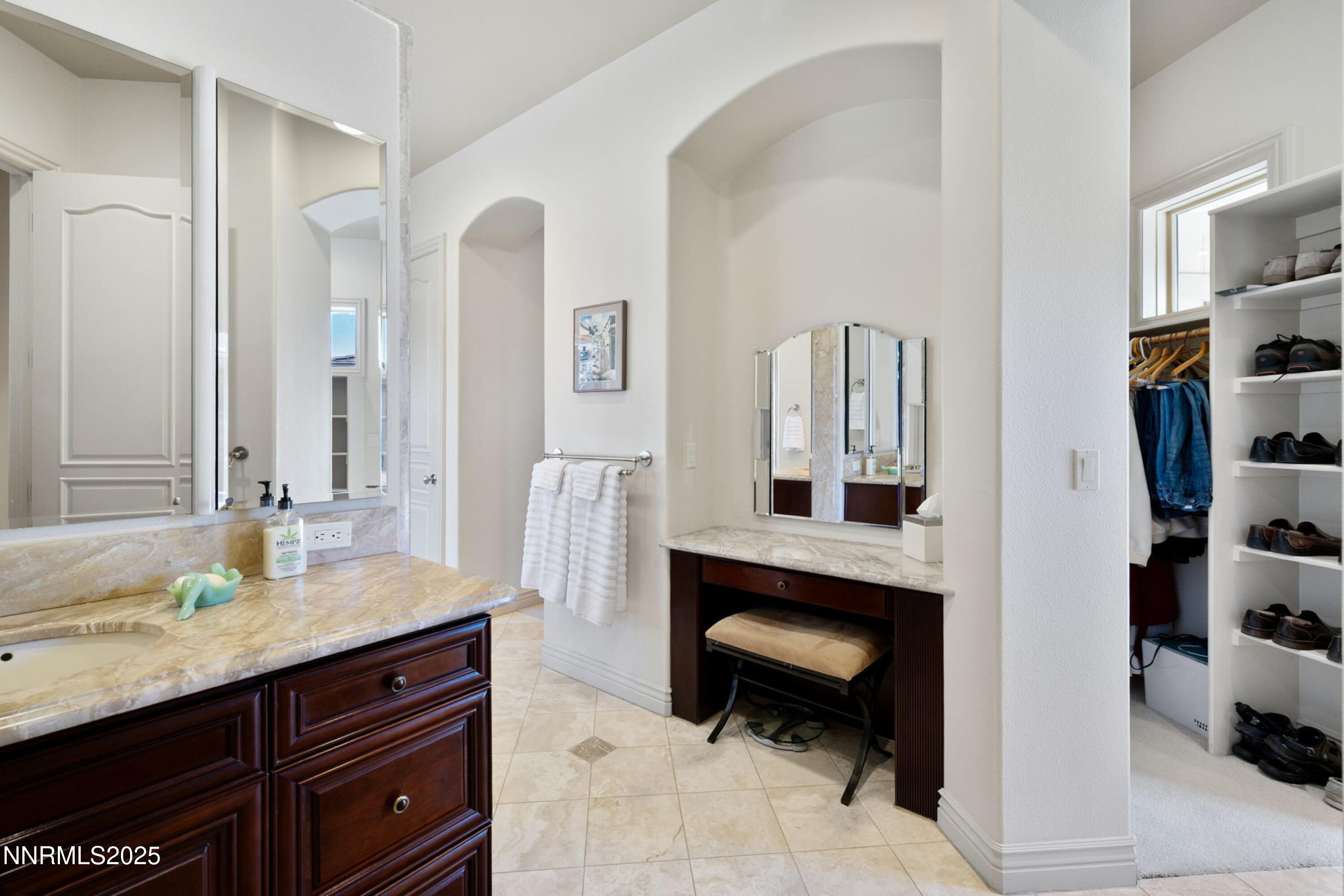 024_49-web-or-mls-3387_nambe-40_957