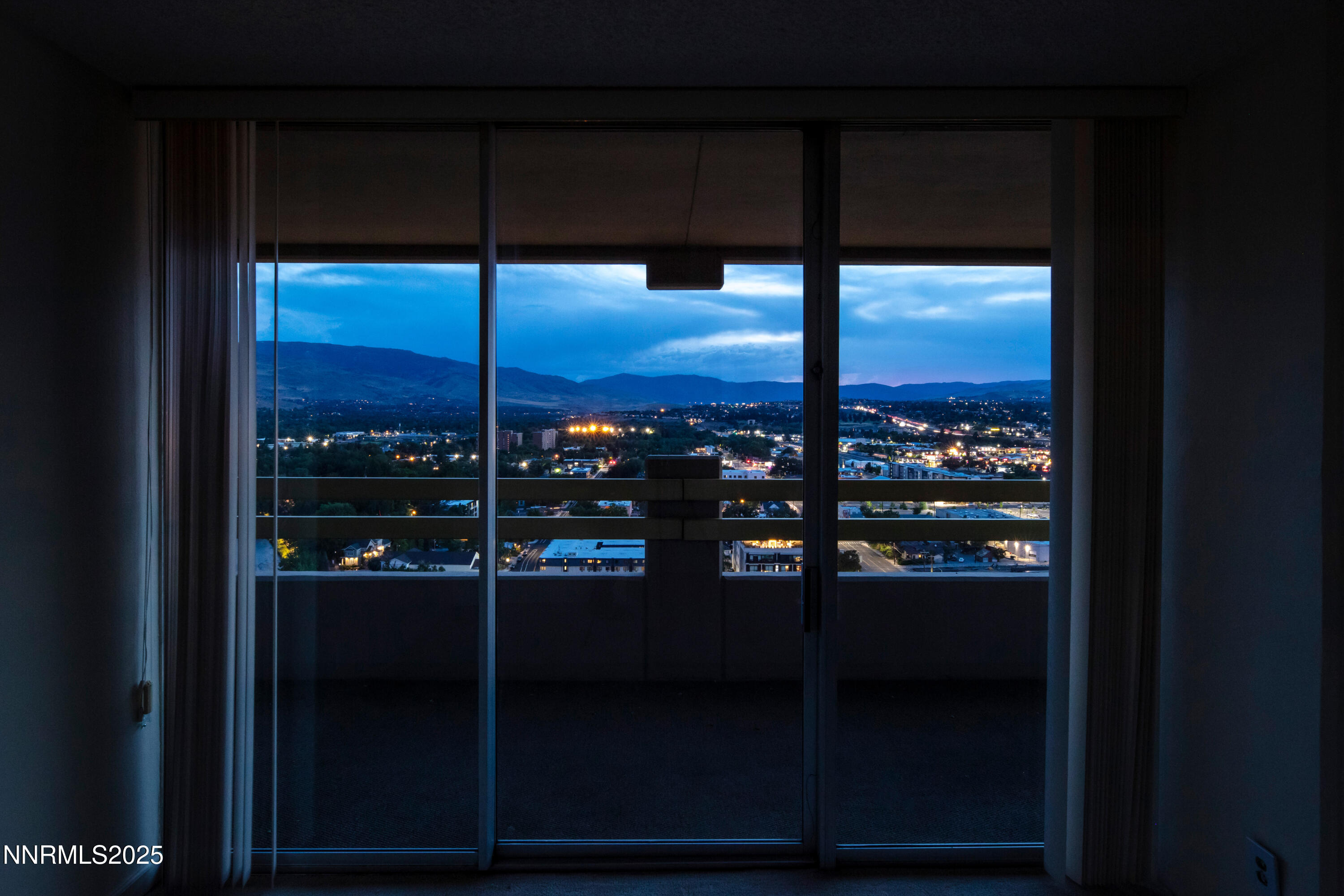 PenthouseBedroomView5592JPG072825