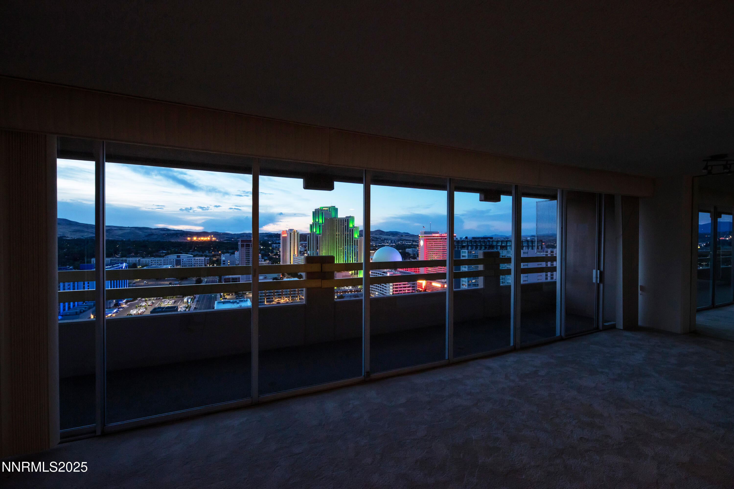 PenthouseNightView5572JPG072825