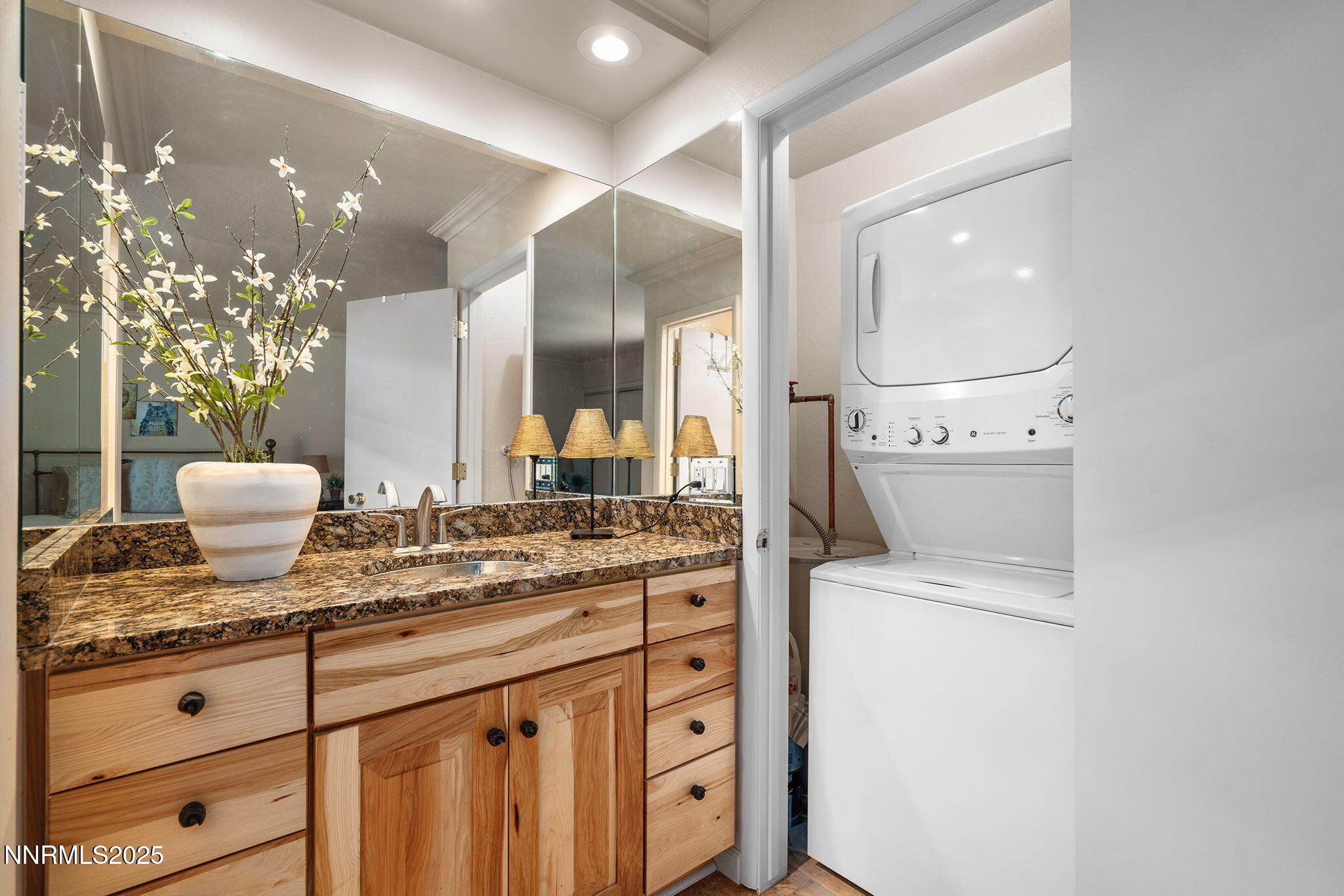 16-web-or-mls-A7409979