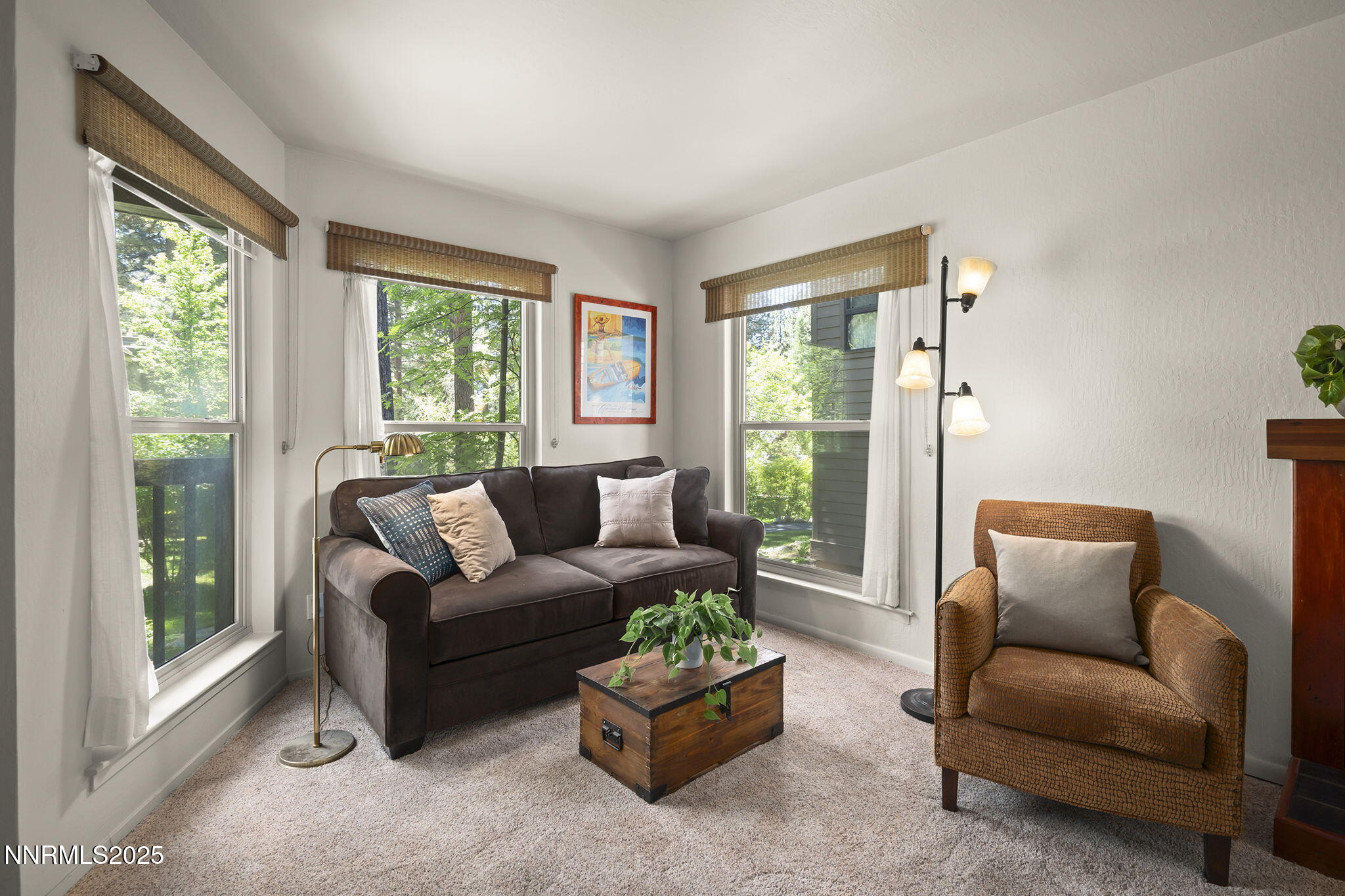 6-web-or-mls-A7409904