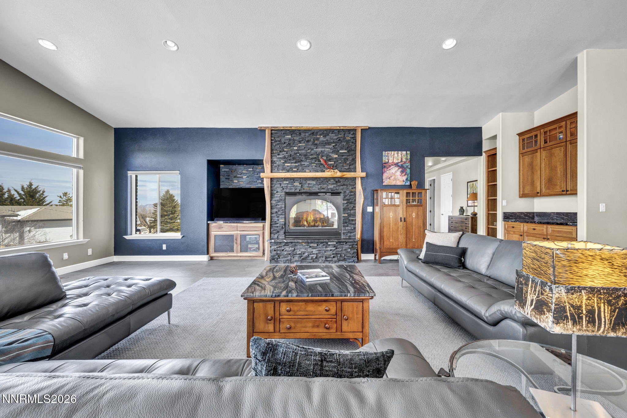 47-web-or-mls-14255-black-eagle-ct