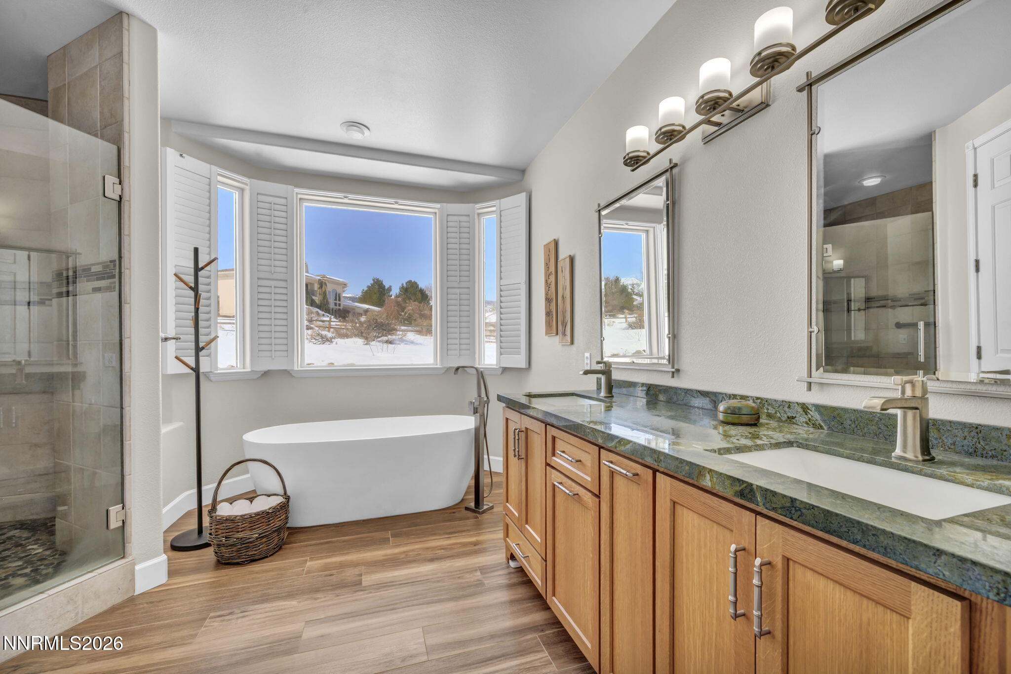 93-web-or-mls-14255-black-eagle-ct