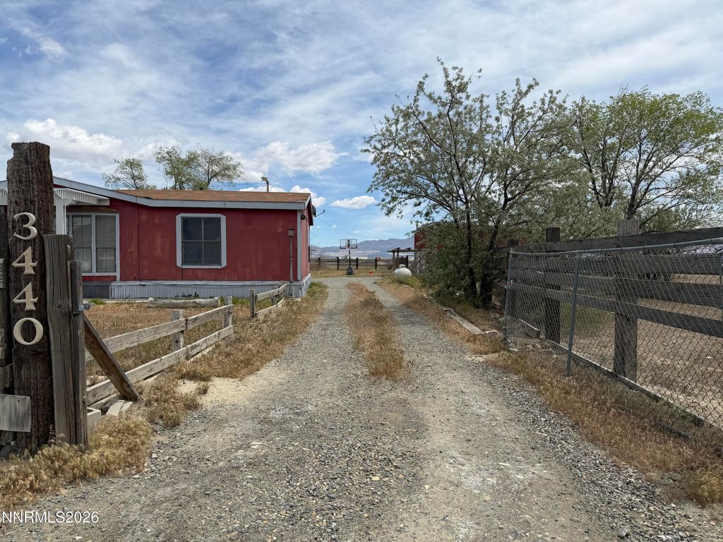 Photo of 3440 Statler Drive, Winnemucca, NV 89445 (MLS # 260006302)