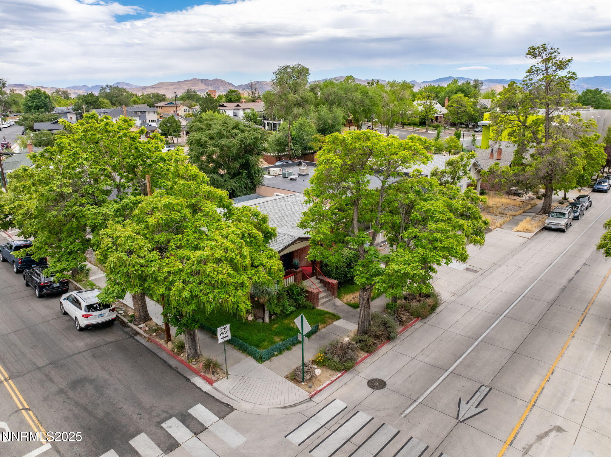 8-web-or-mls-800 S Center Drone