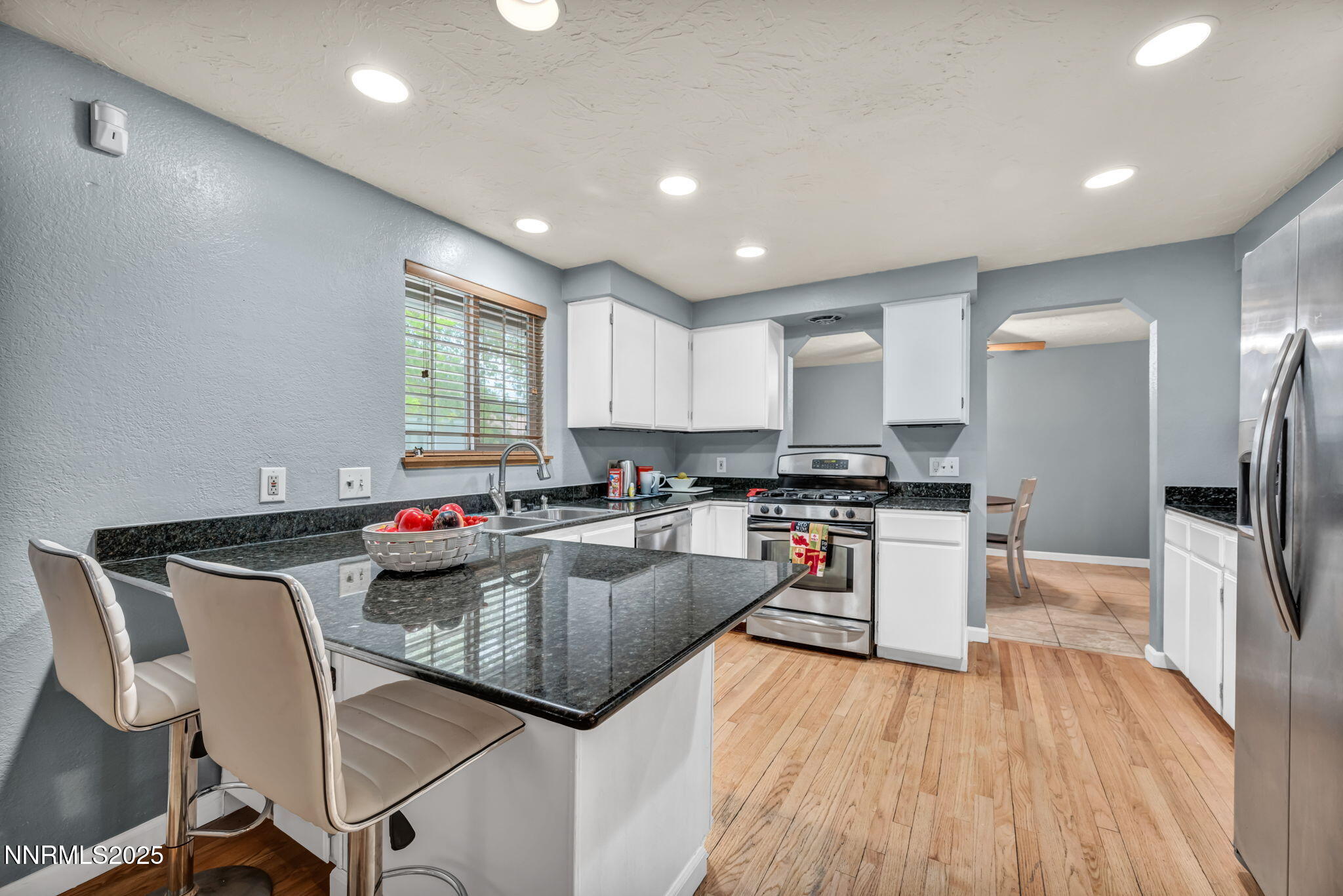 30-web-or-mls-2925-s-escondido-ct