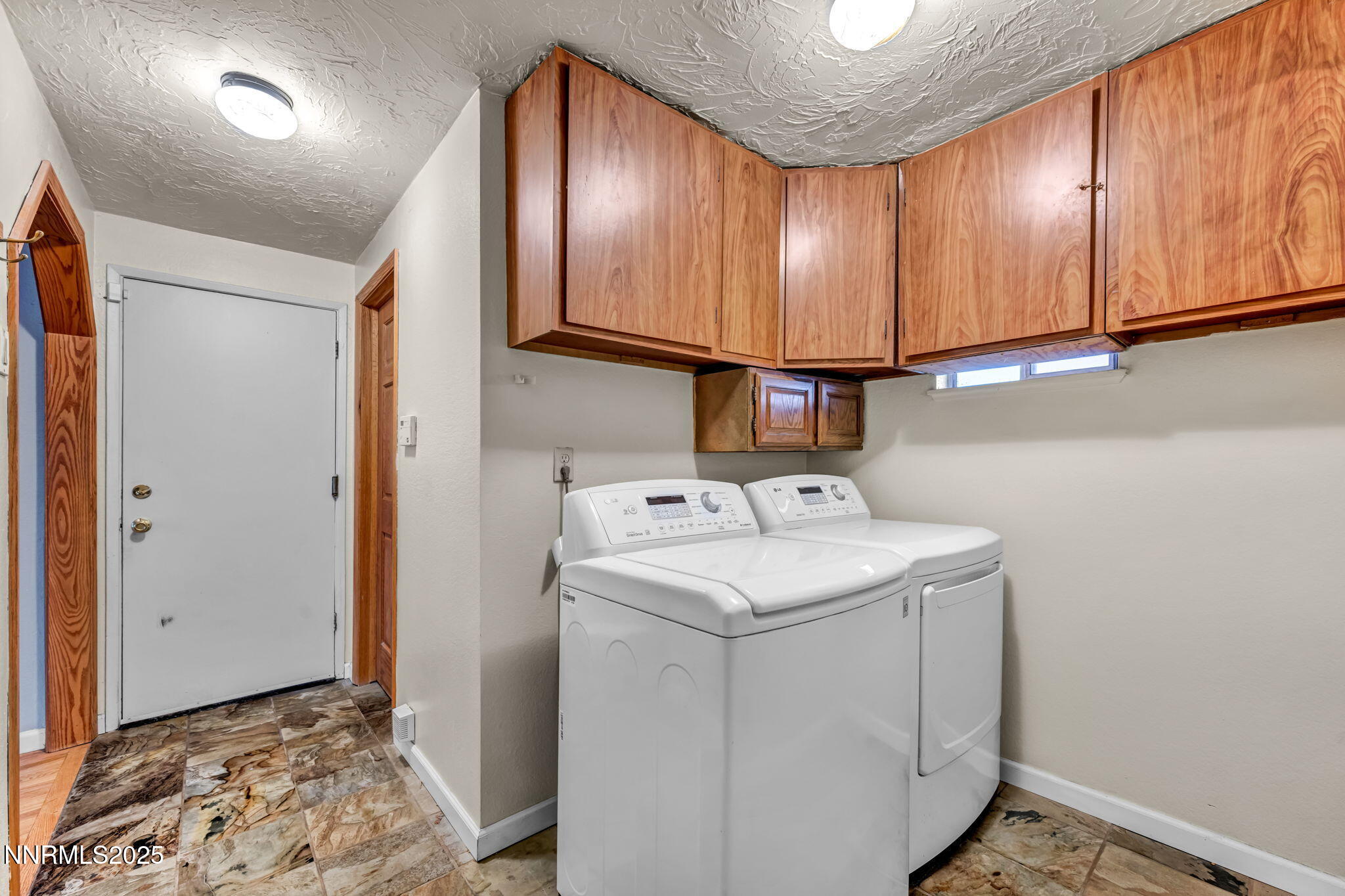 40-web-or-mls-2925-s-escondido-ct