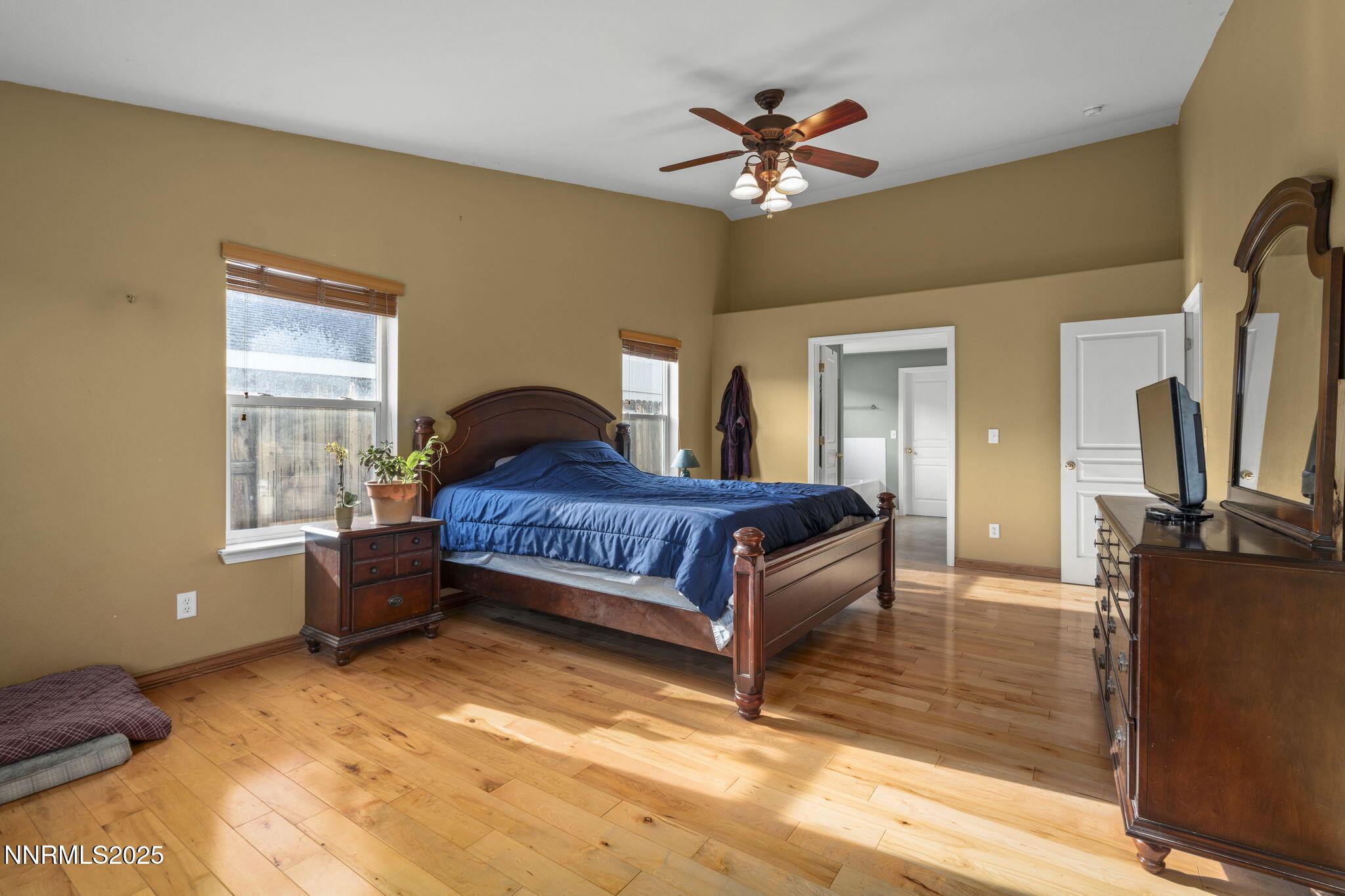 20-web-or-mls-_DSC9432