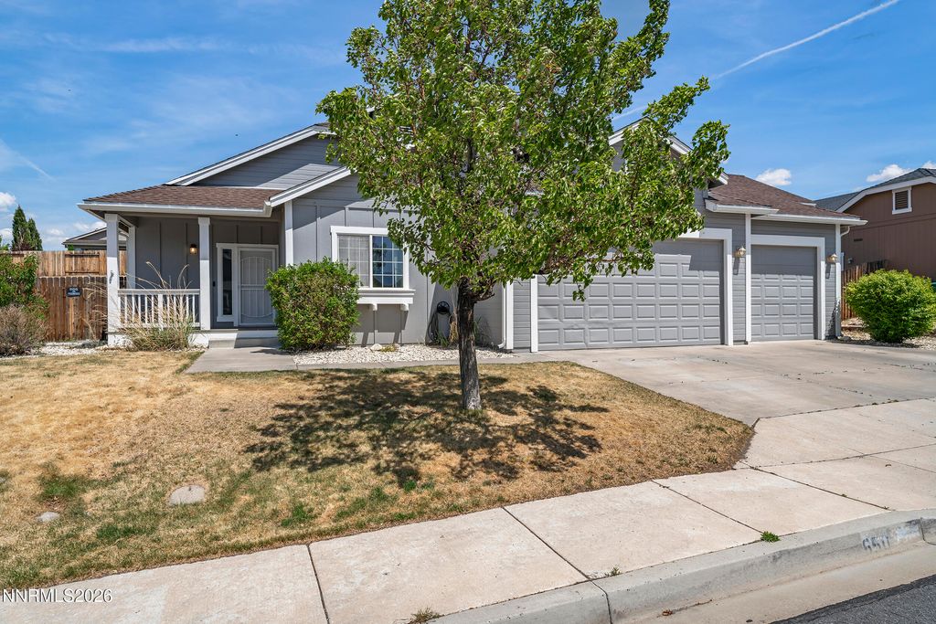 Photo of 650 Beckwourth Drive, Reno, NV 89506 (MLS # 260006035)