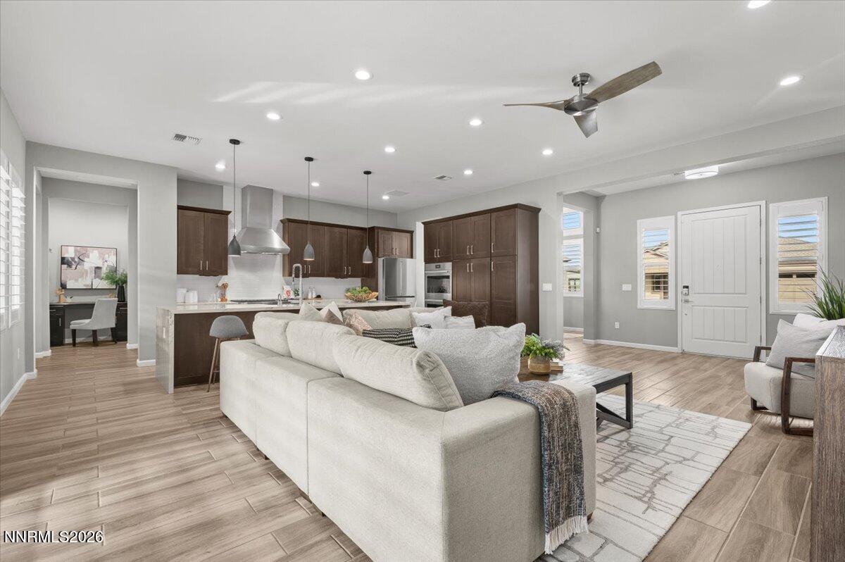 12-2318 Iron Square Drive Reno NV 89521