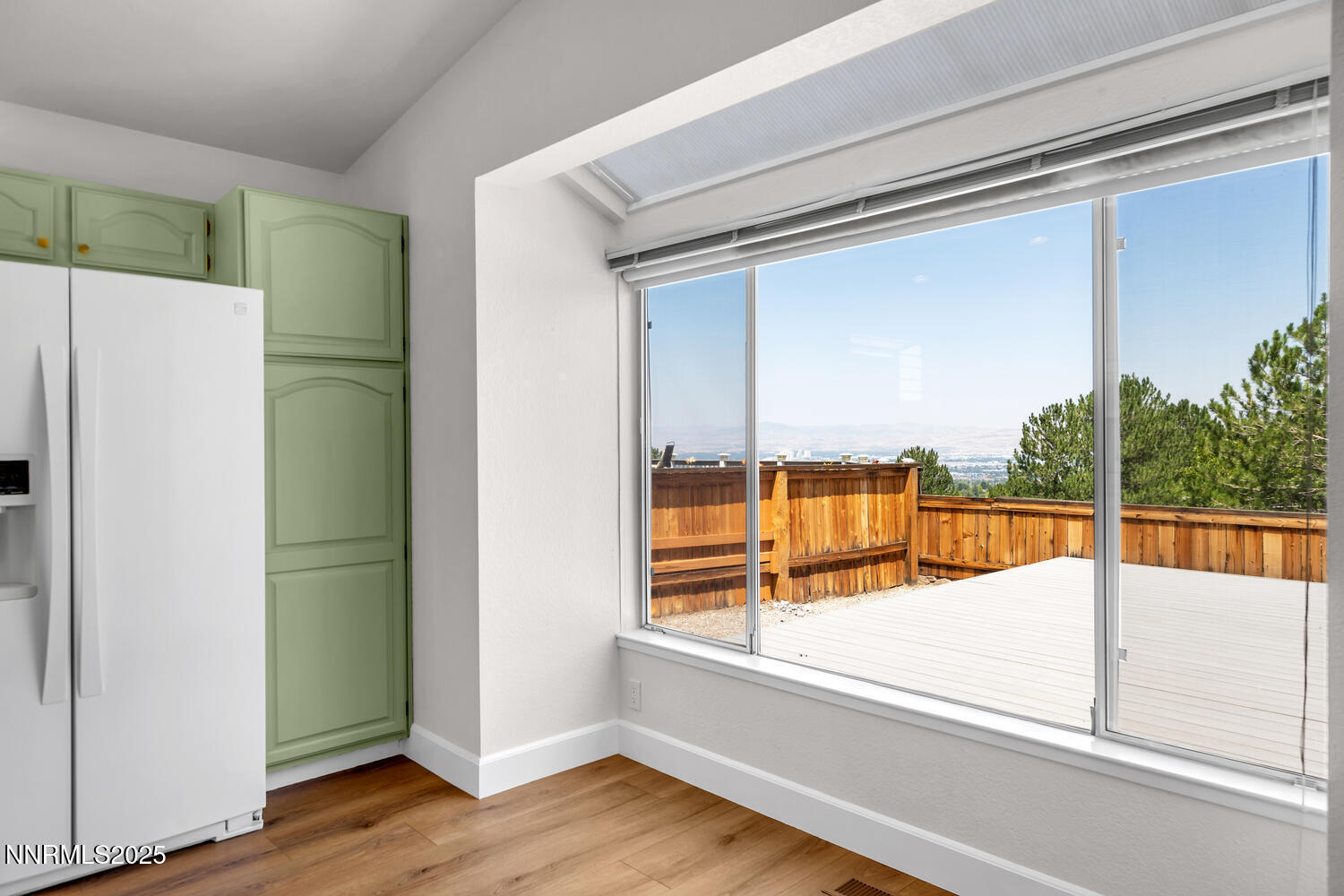 2240 Silver Ridge Dr Reno NV-large-012-0