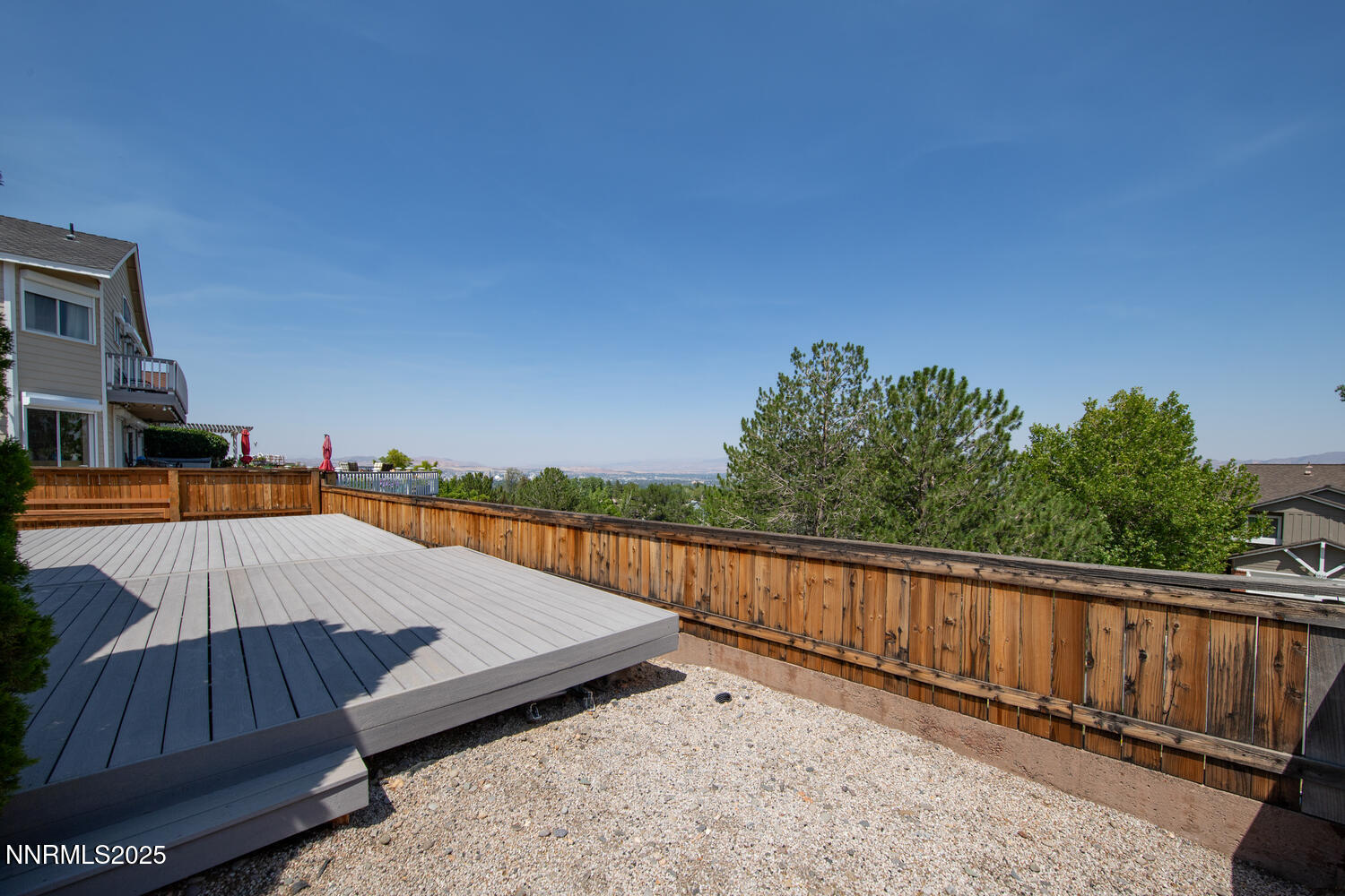 2240 Silver Ridge Dr Reno NV-large-041-0