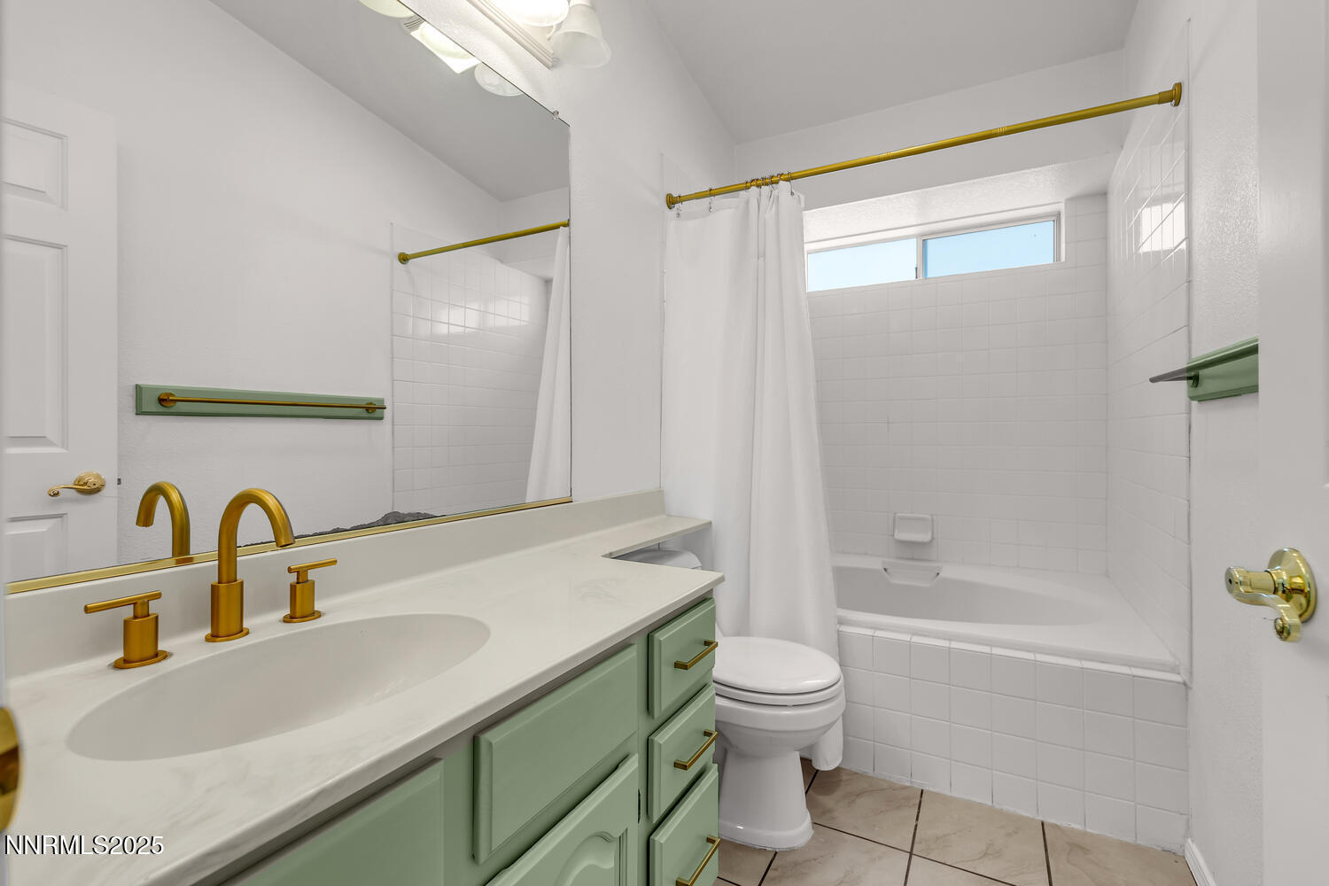 2240 Silver Ridge Dr Reno NV-large-027-0