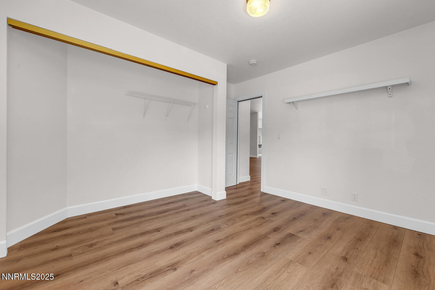 2240 Silver Ridge Dr Reno NV-large-024-0