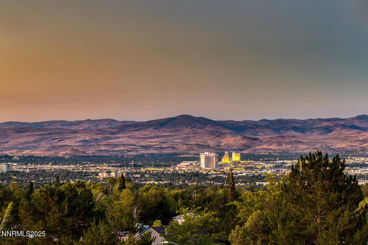 2240 Silver Ridge Dr Reno NV-large-043-0