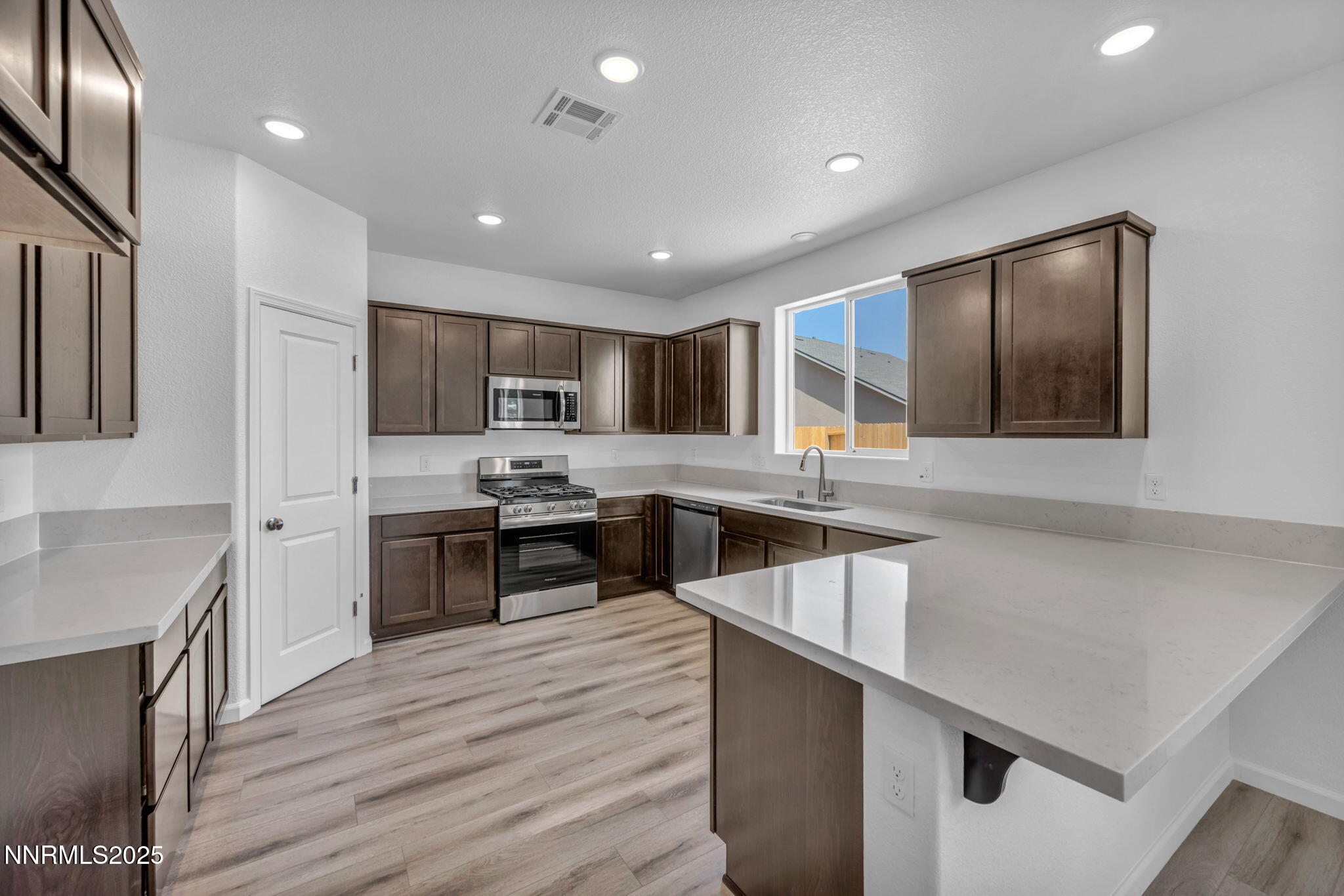 46-web-or-mls-6777-shell-ct