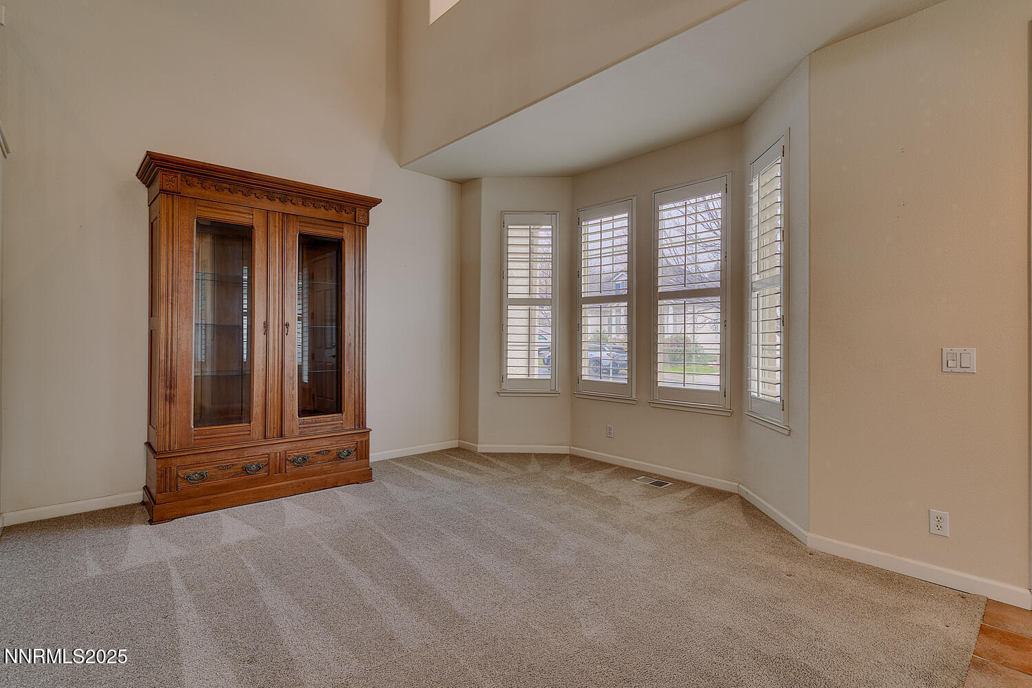 1150 Brookhollow Ln Reno NV-large-009-00