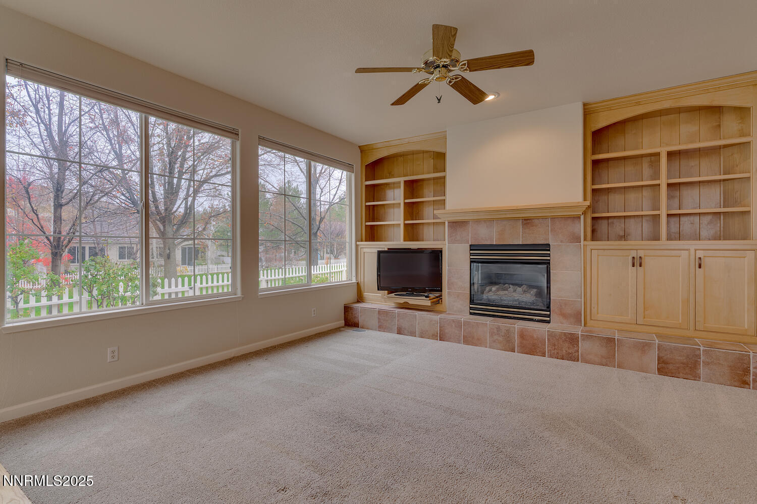 1150 Brookhollow Ln Reno NV-large-016-02