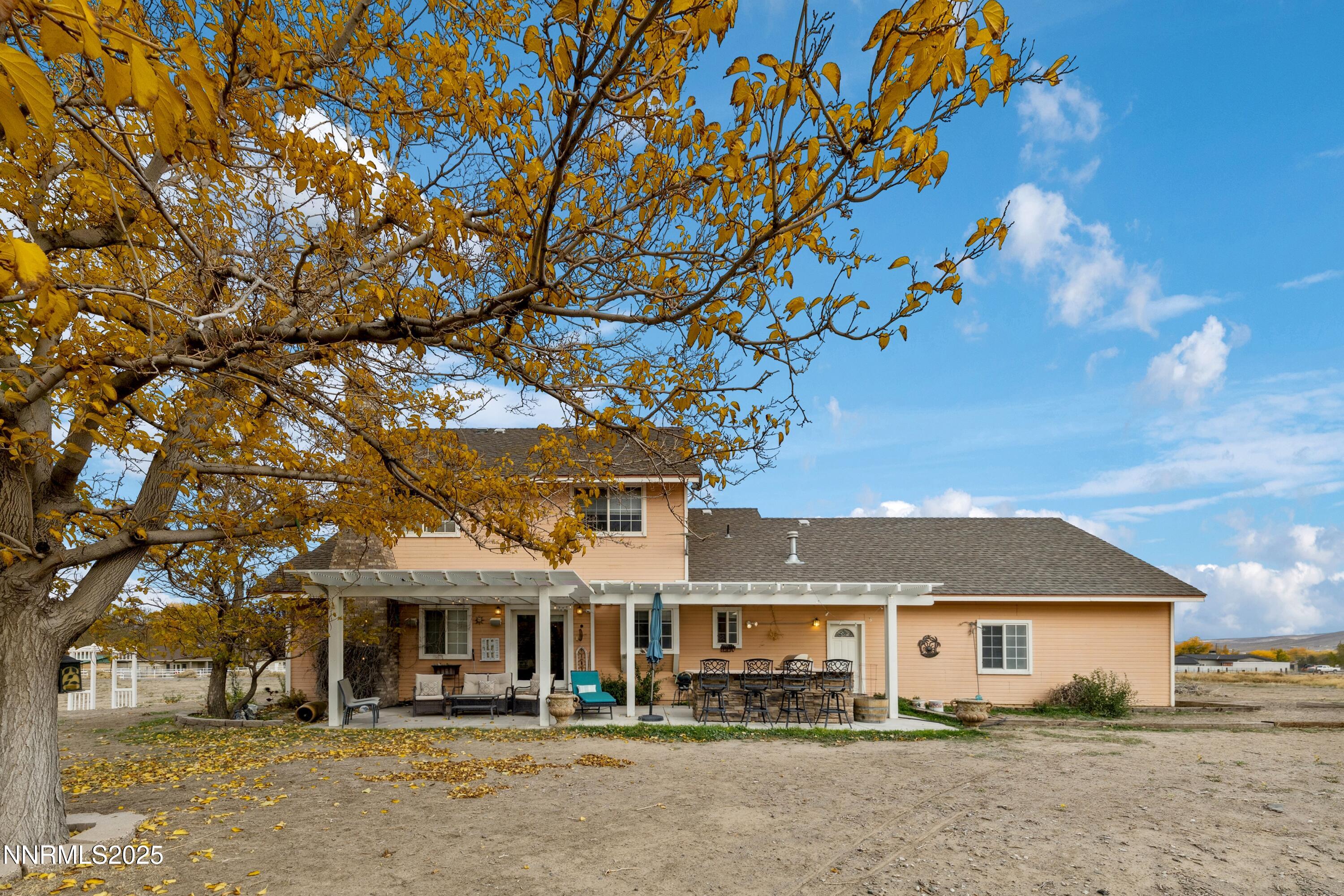 955 Carol BAck yeard covered patio